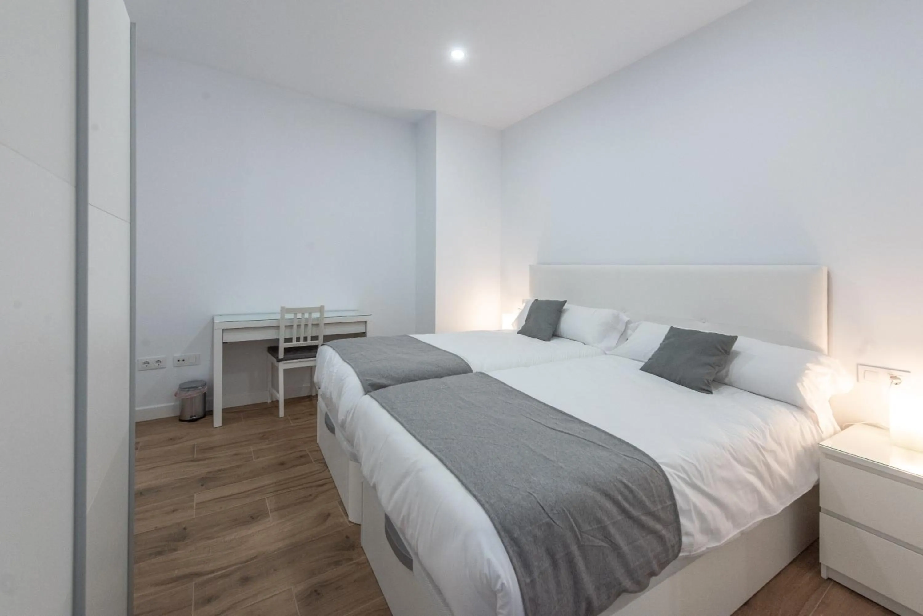 Bedroom, Bed in Apartamentos Santa María 15