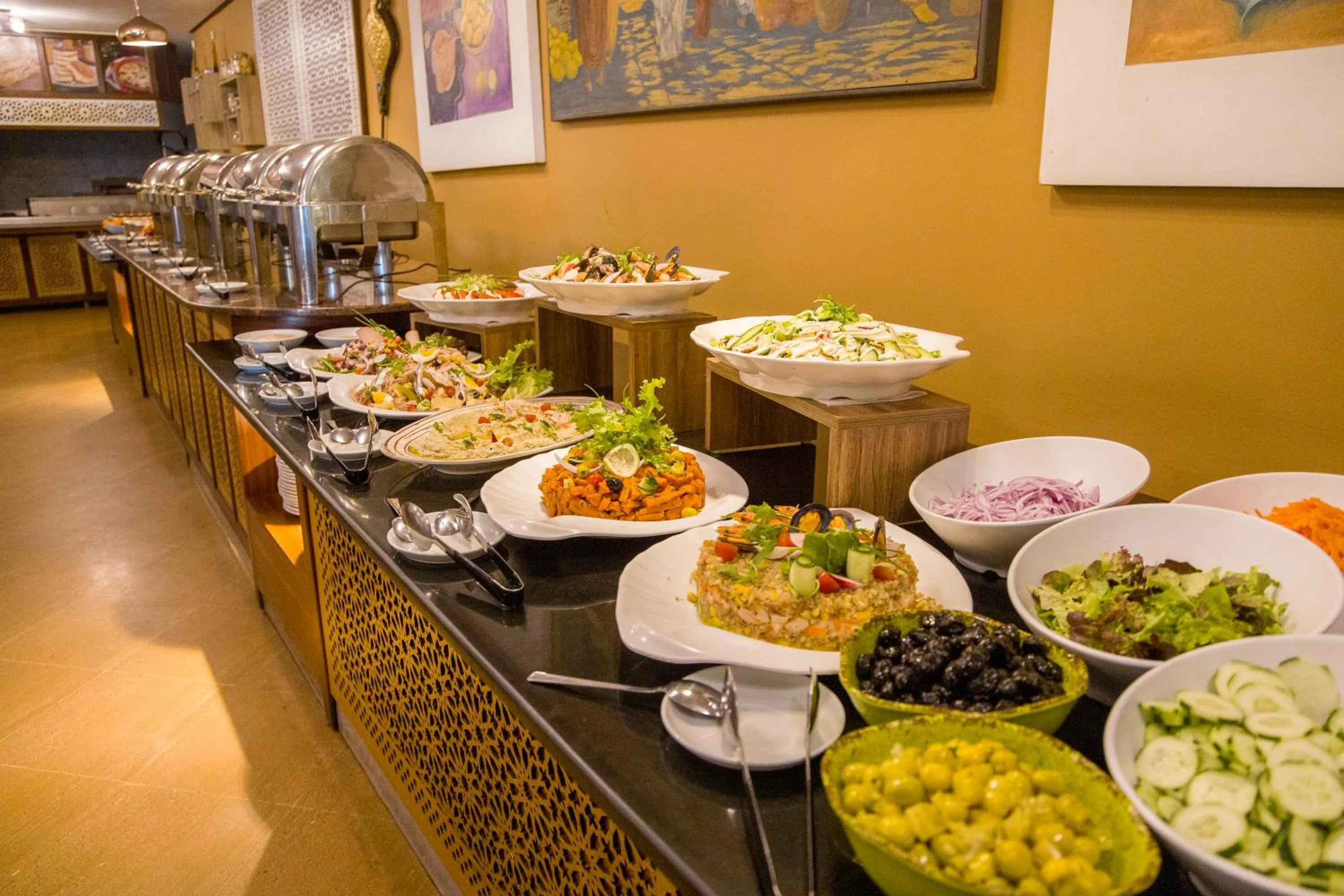 Restaurant/places to eat in El Oumnia Puerto & Spa