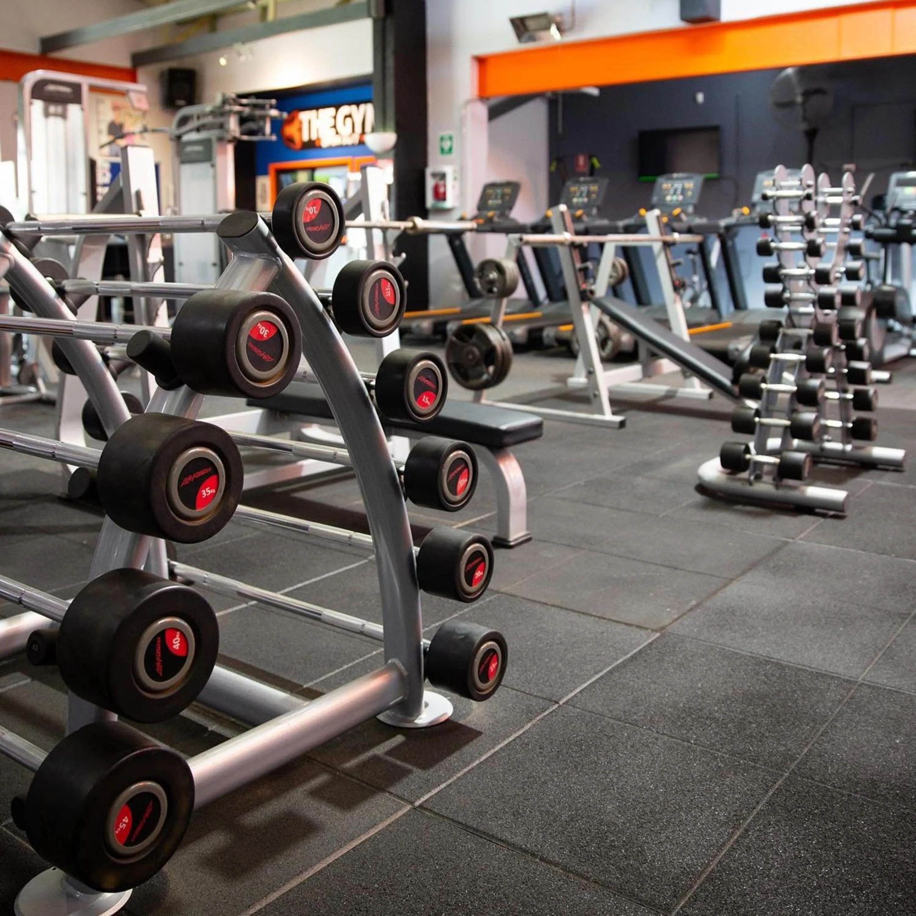 Fitness centre/facilities in CCULB Resort & Convention Hall