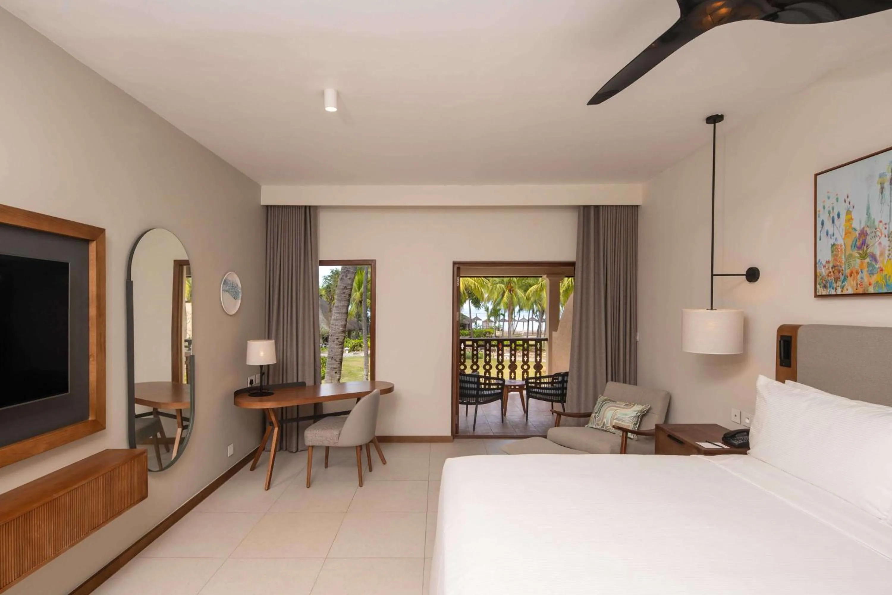Bedroom, Bed in Hilton Mauritius Resort & Spa