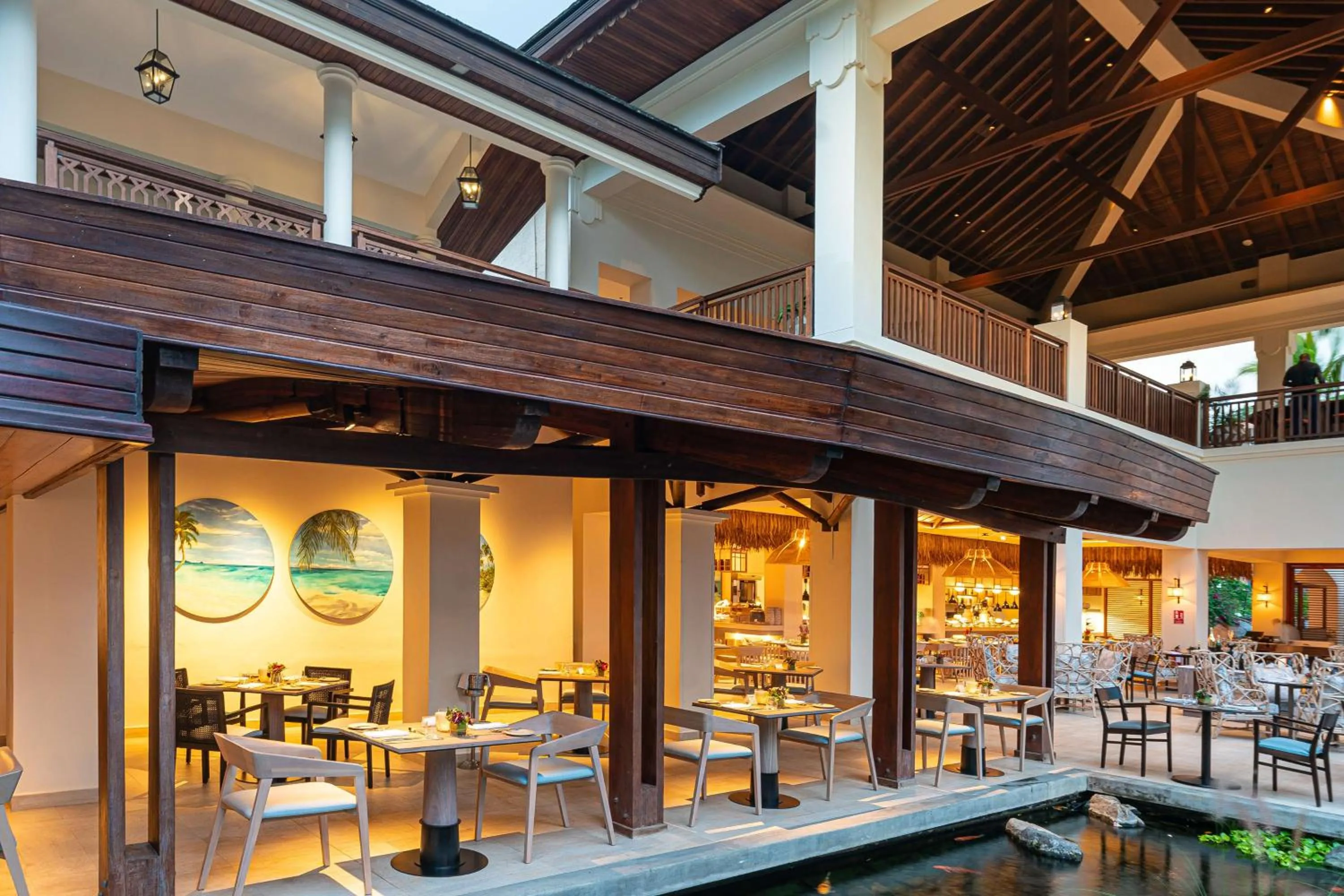 Restaurant/places to eat in Hilton Mauritius Resort & Spa