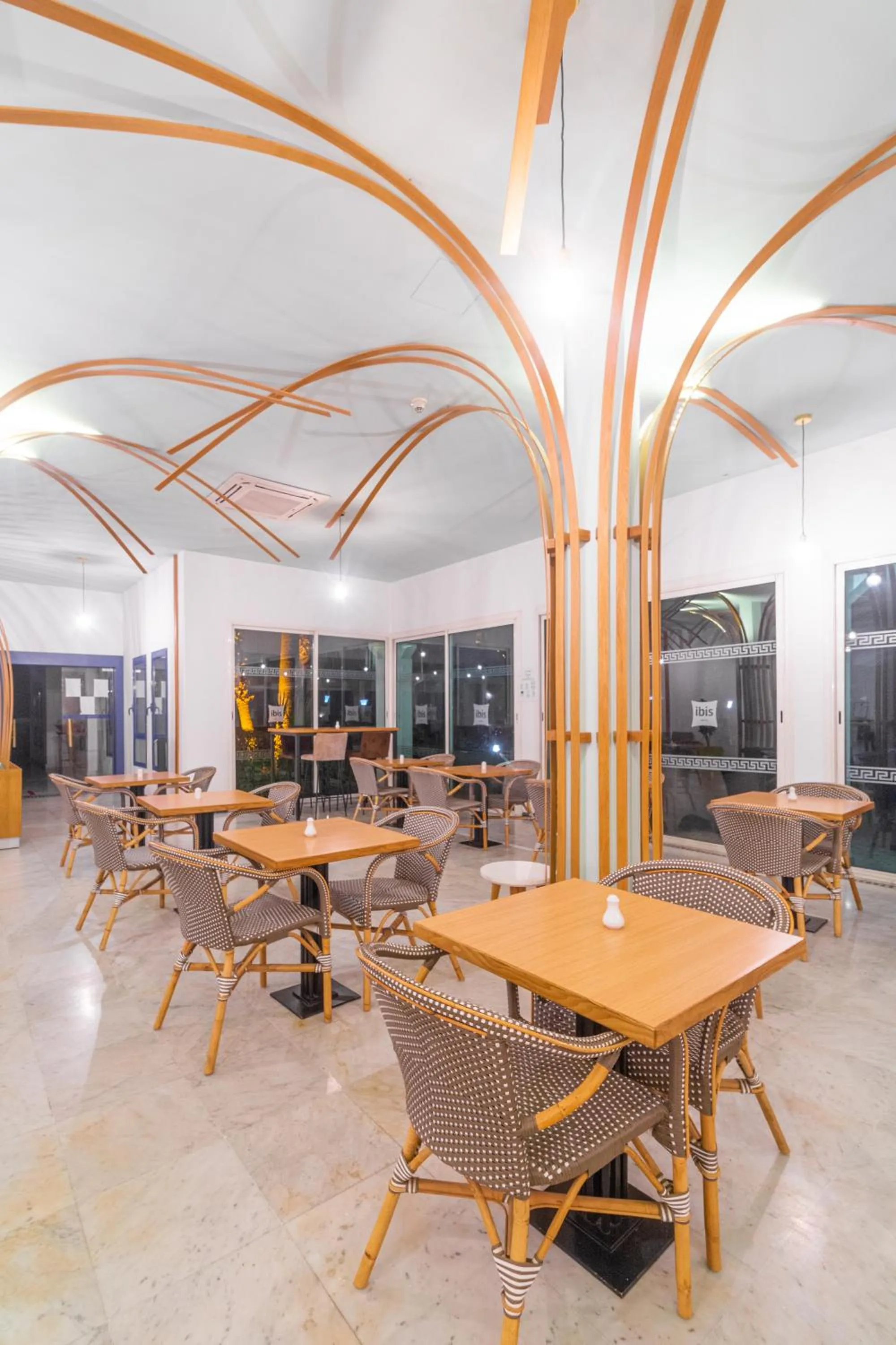 Restaurant/places to eat in Ibis Fes