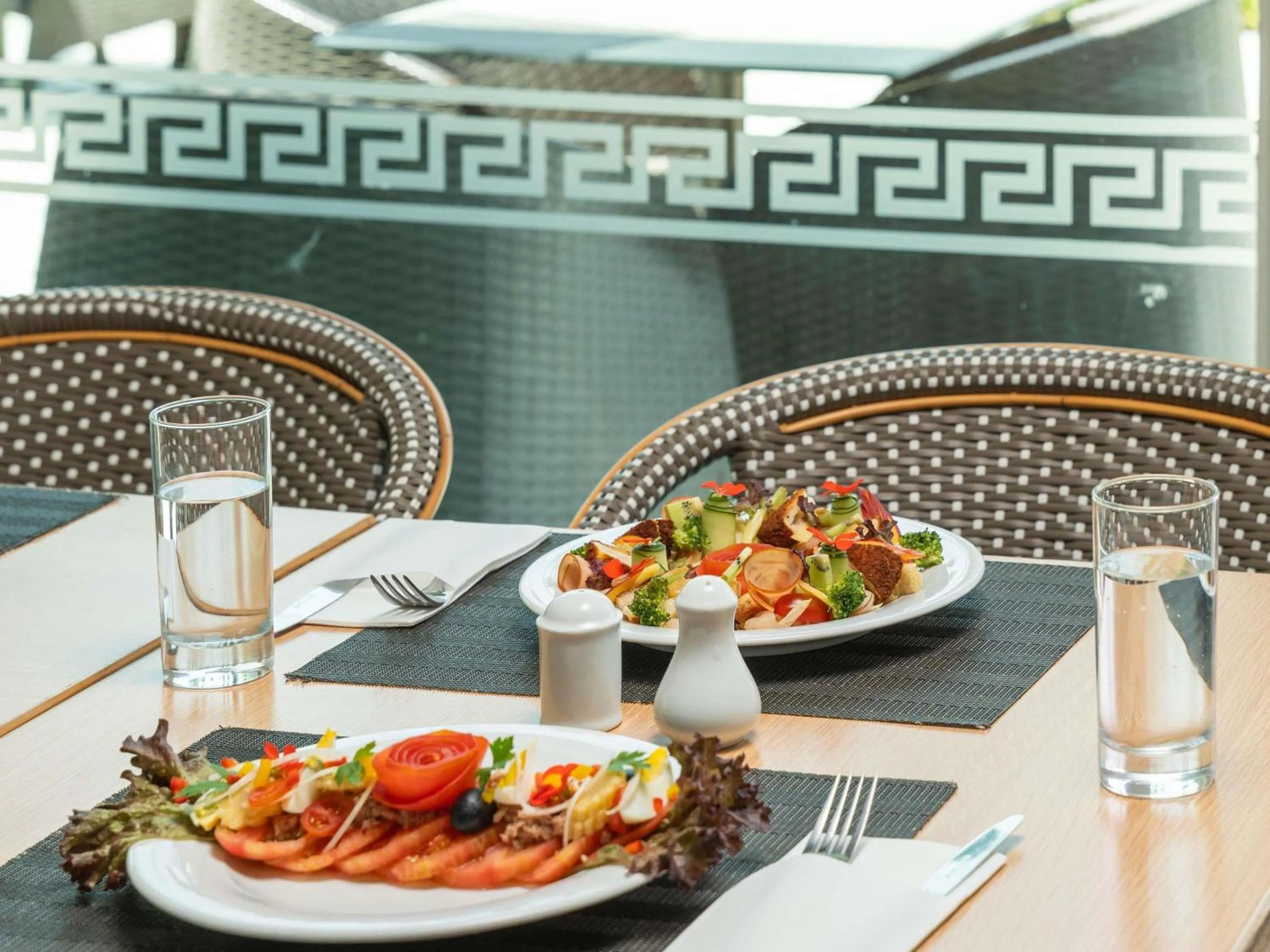 Restaurant/places to eat in Ibis Fes