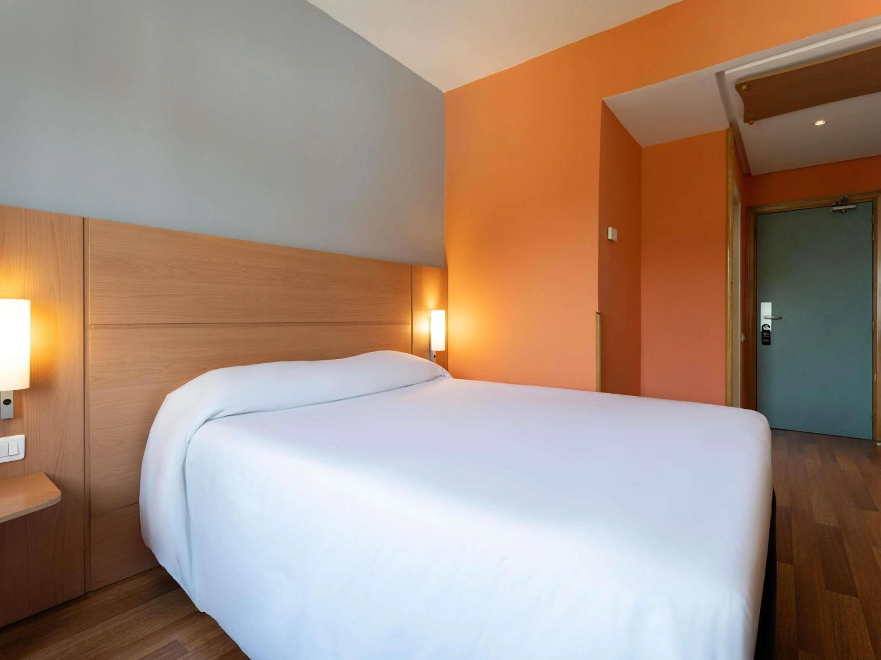 Bedroom, Bed in Ibis Fes