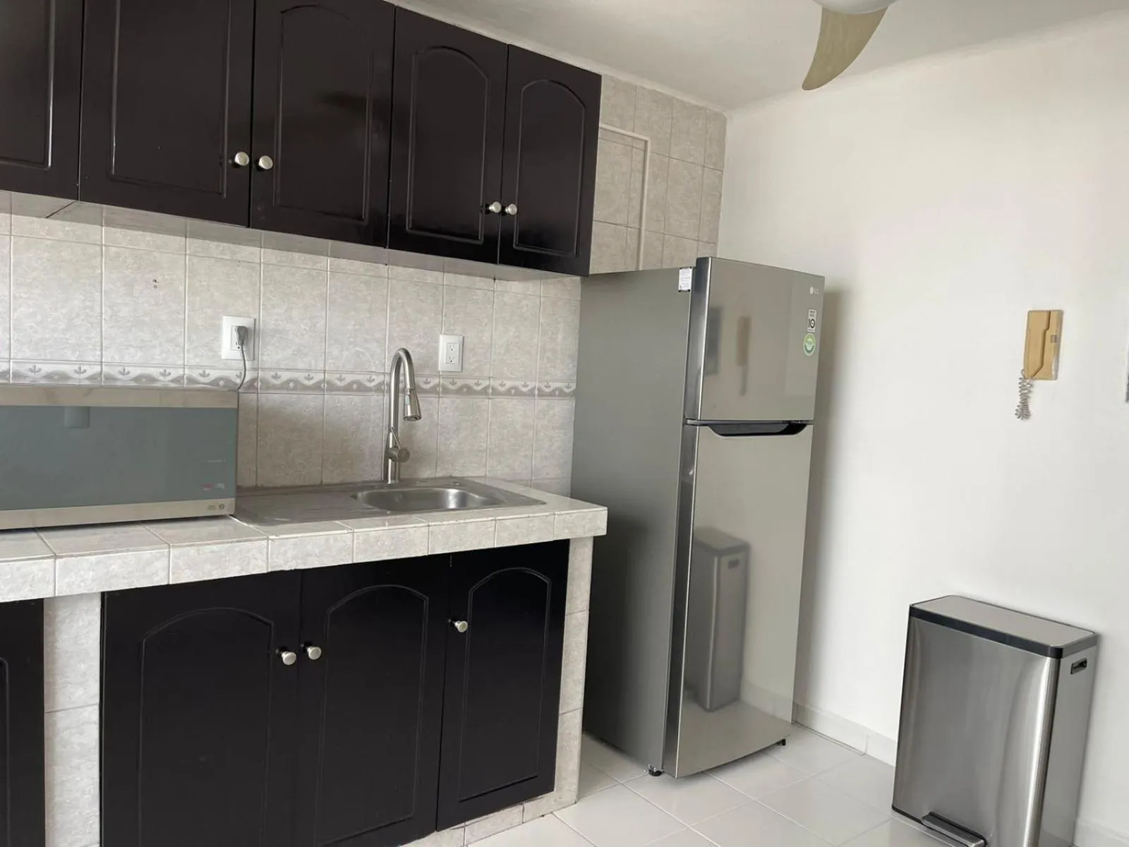 Deco 3 Downtown 3 bed Apartment