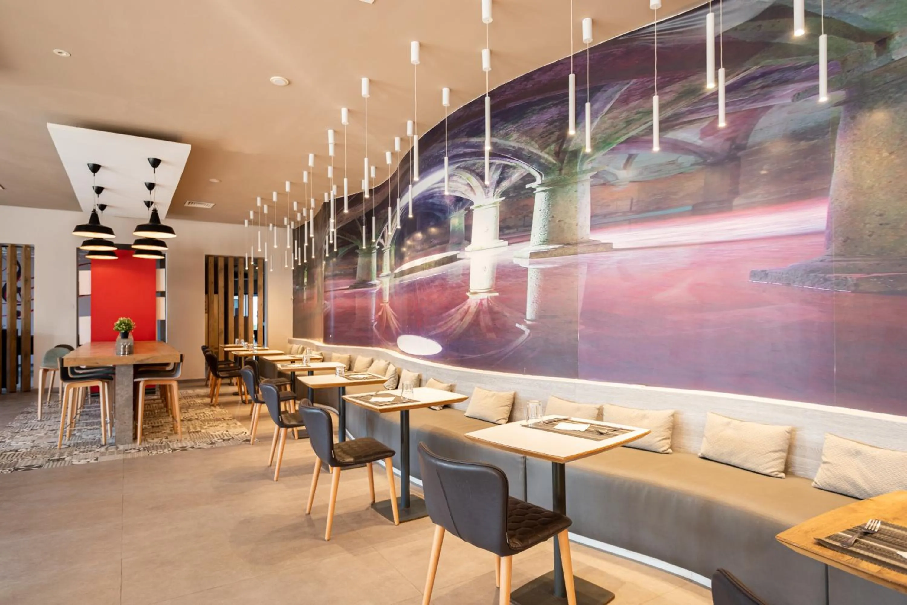 Restaurant/places to eat in Ibis El Jadida