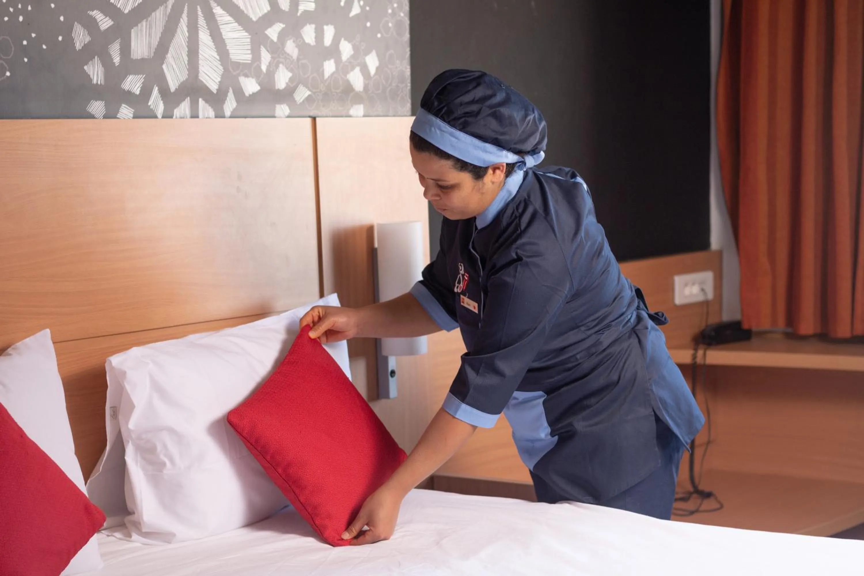 Staff, Bed in Ibis El Jadida