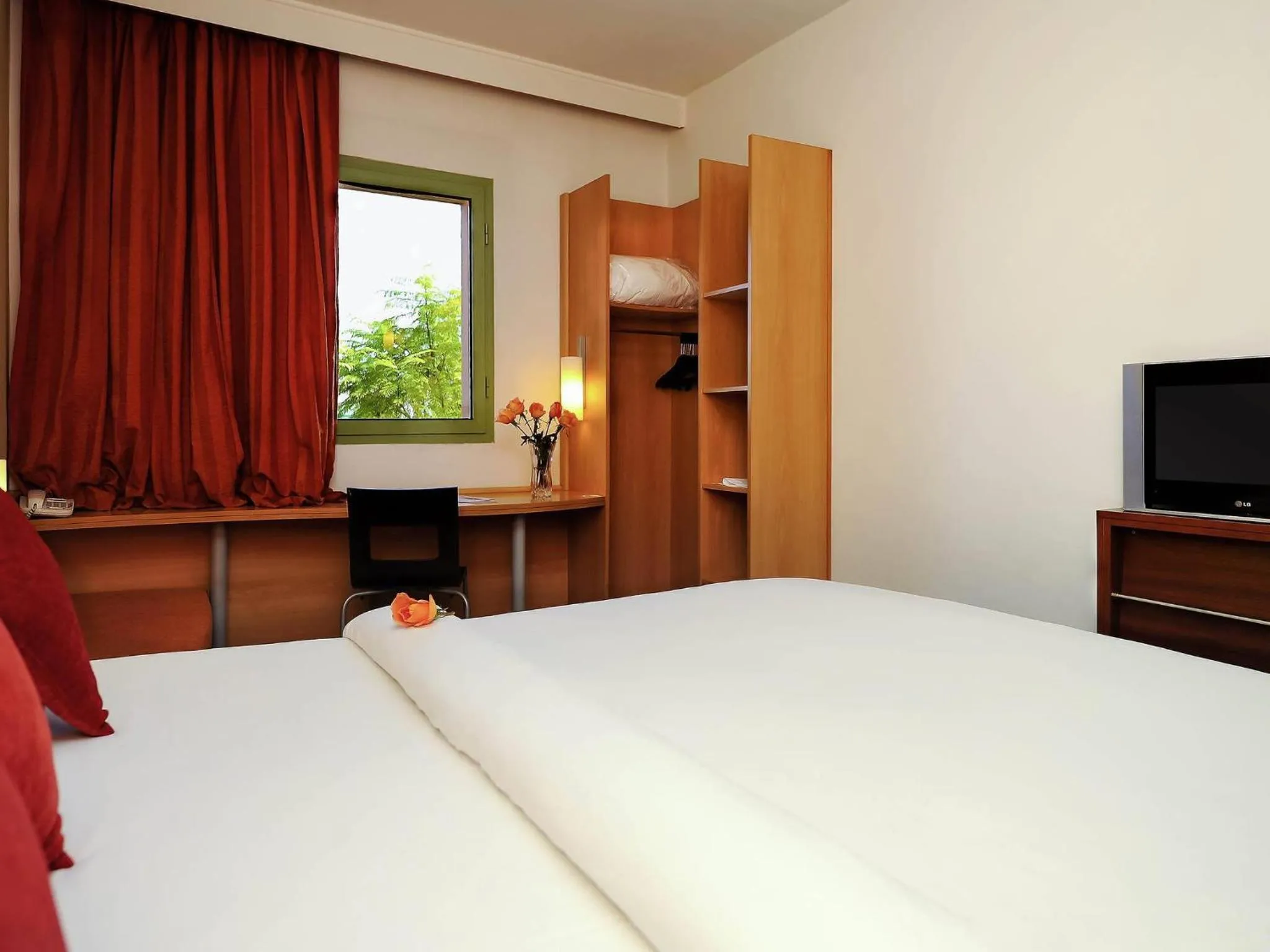 Bedroom in Ibis Marrakech Palmeraie