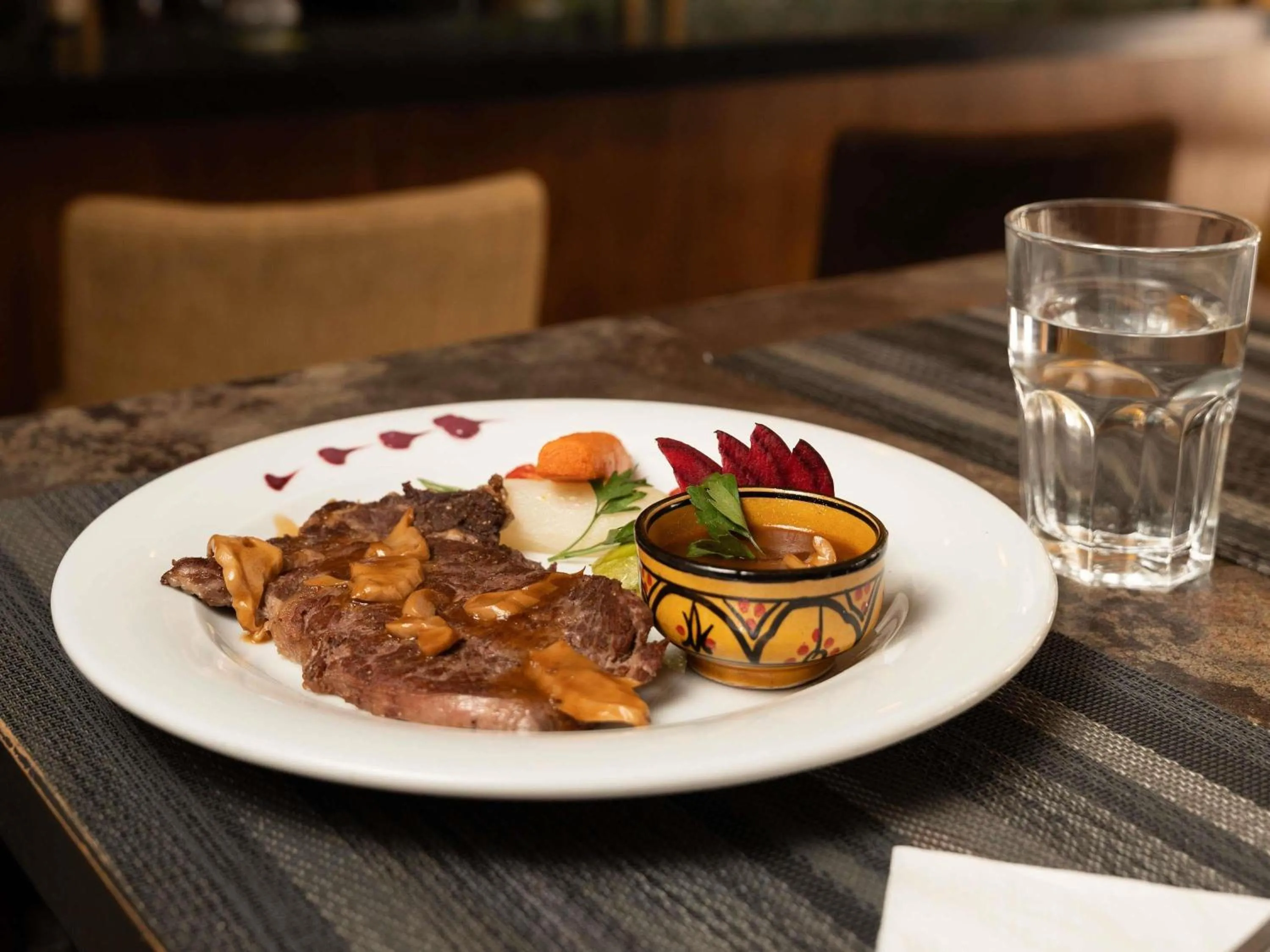 Restaurant/places to eat in Ibis Meknès