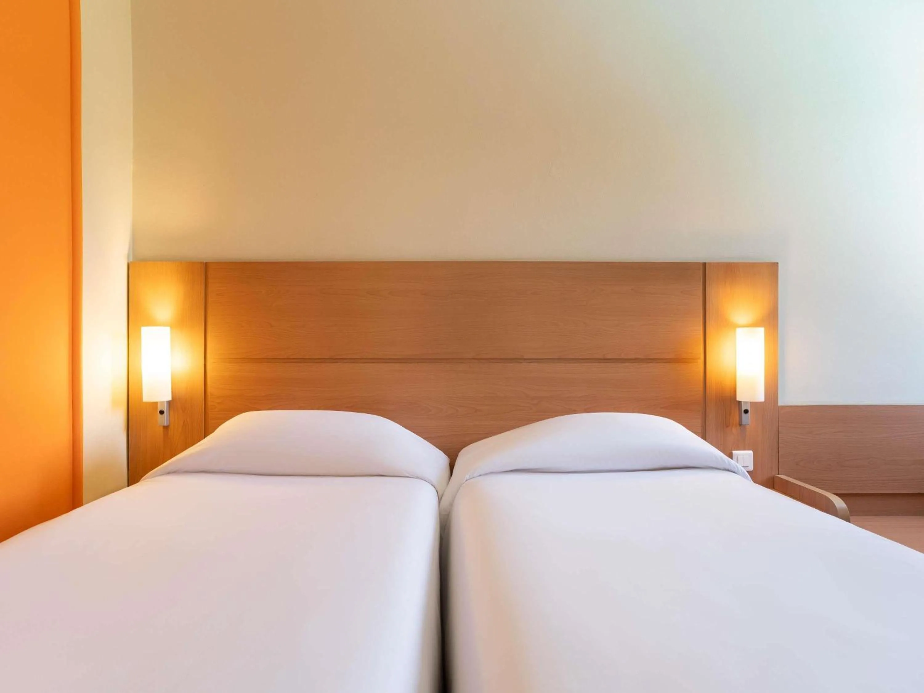 Bedroom, Bed in Ibis Meknès