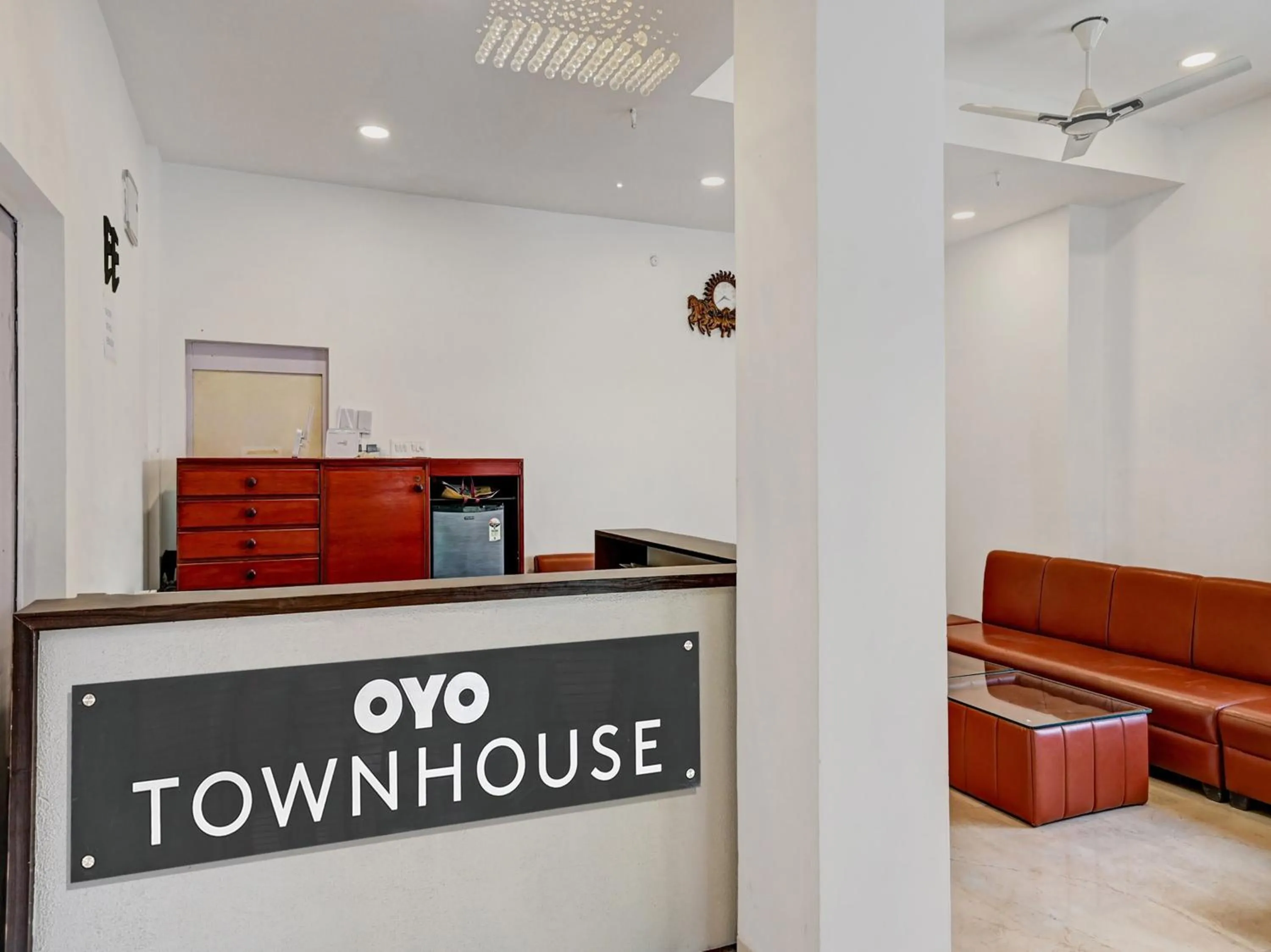 Lobby or reception in Palette - Hotel Saket Greens