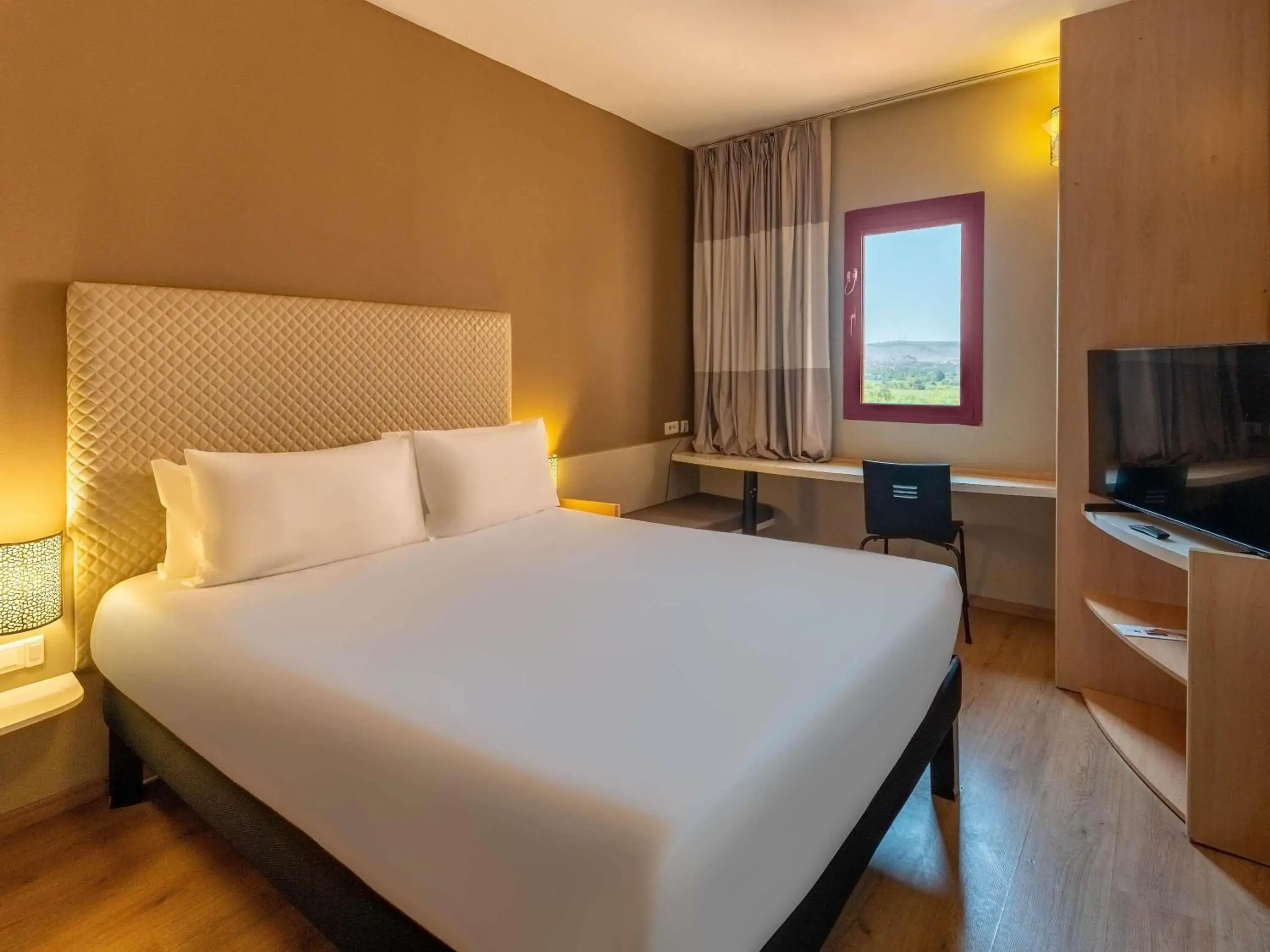 Standard Room with 1 Double Bed, Mountain View in Ibis Ouarzazate Centre Standard Room with 1 Double Bed, Mountain View in Ibis Ouarzazate Centre