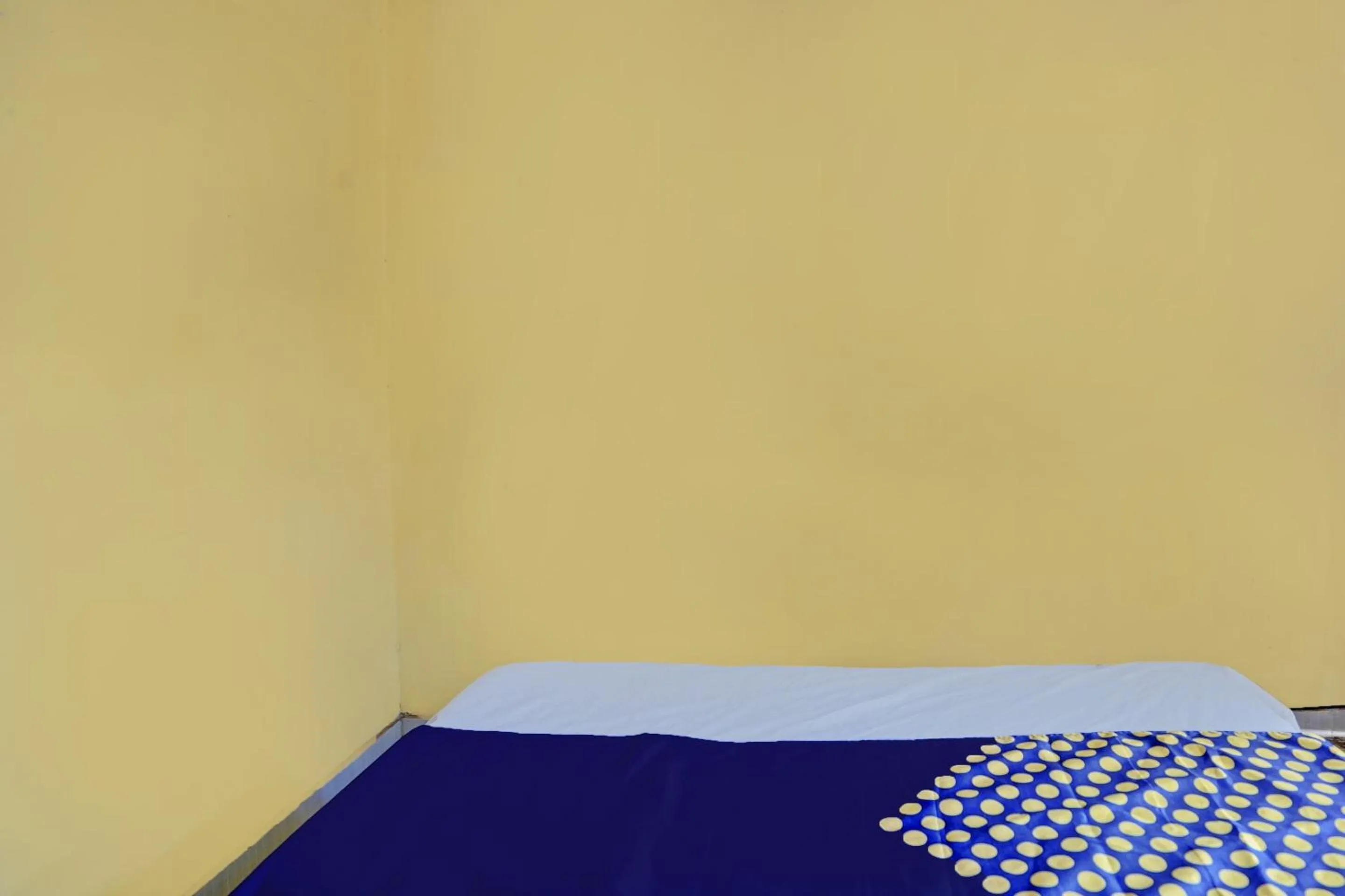 Bedroom, Bed in SPOT ON 92475 Rc Homestay Syariah