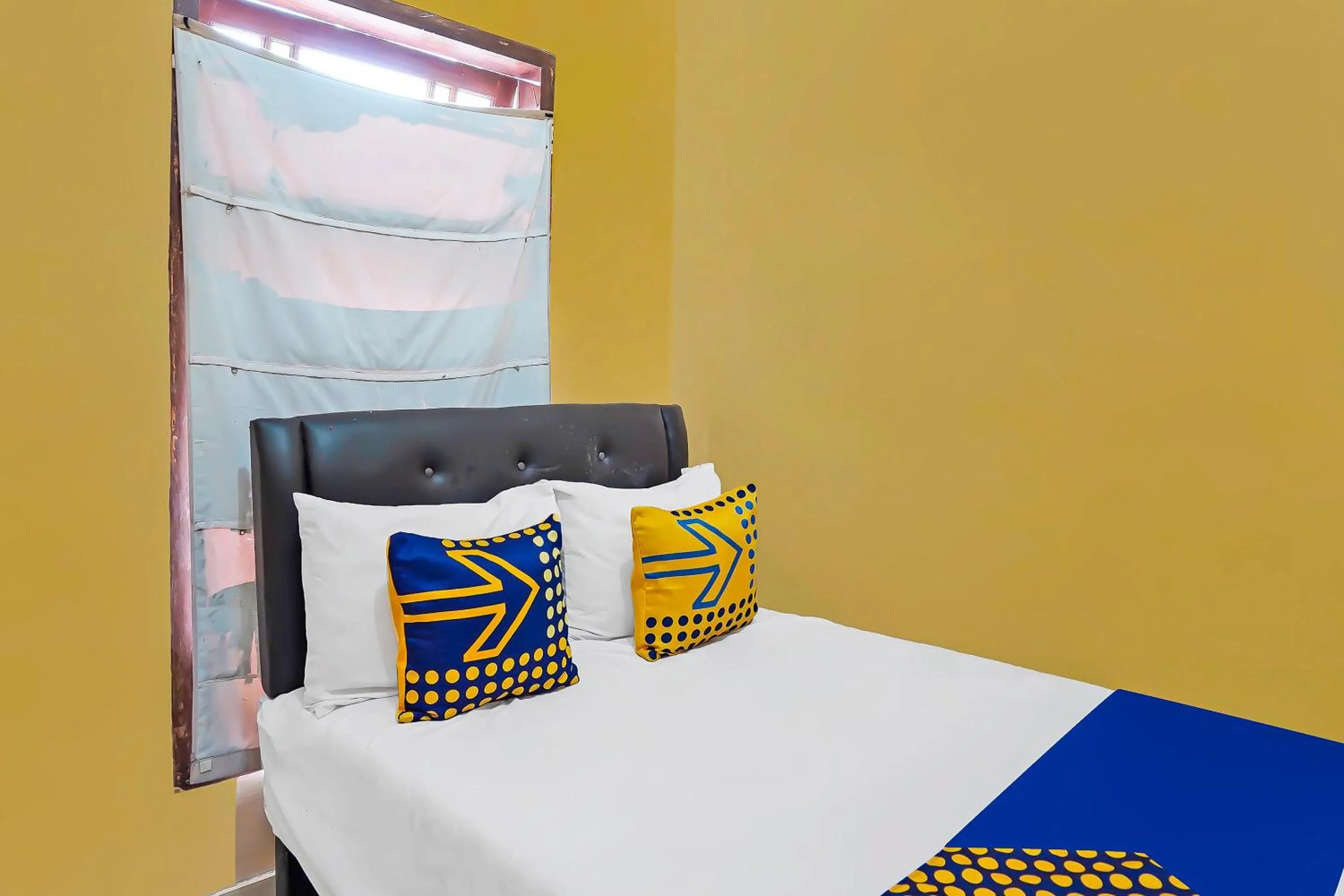 Bedroom, Bed in SPOT ON 92475 Rc Homestay Syariah