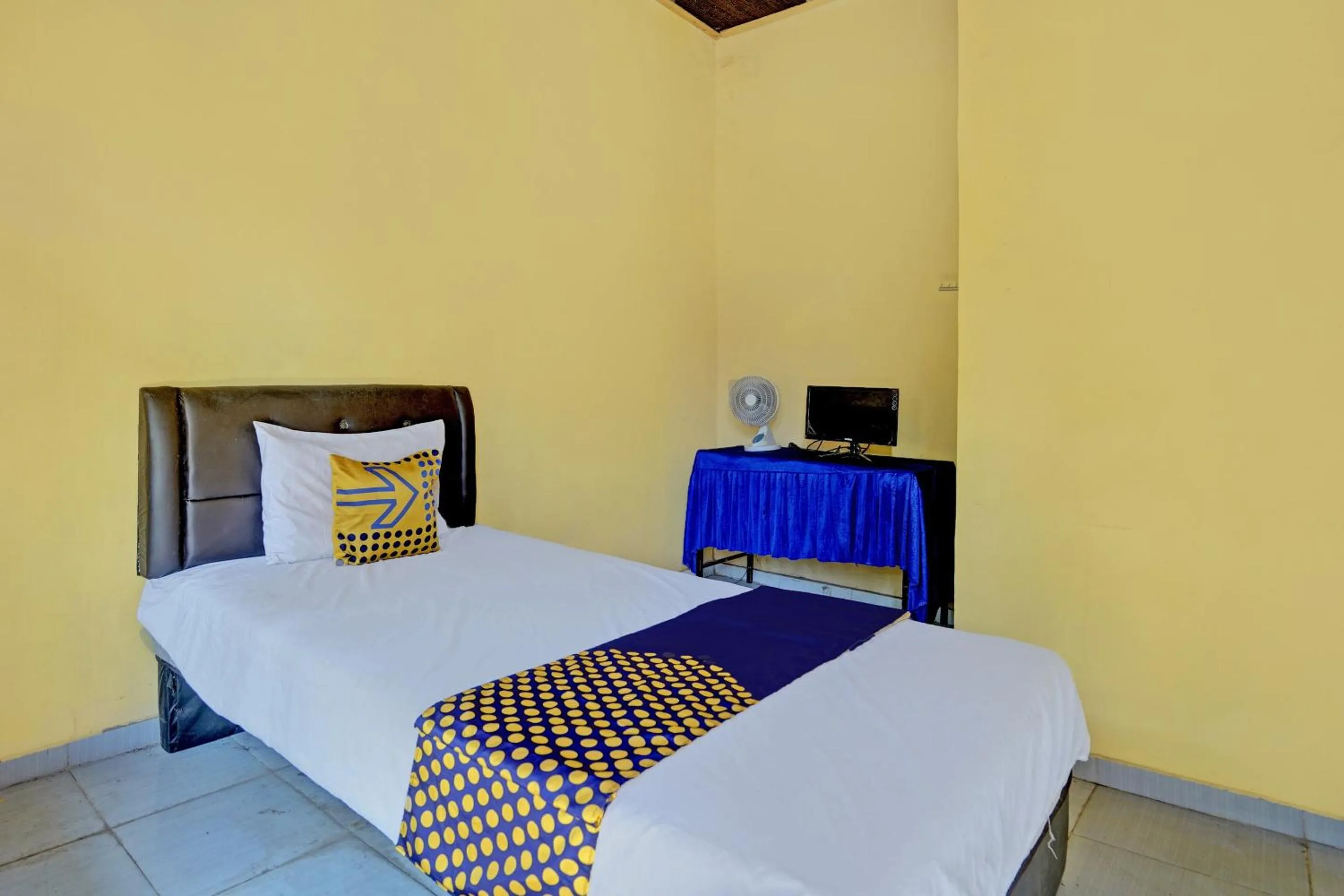 Bedroom, Bed in SPOT ON 92475 Rc Homestay Syariah