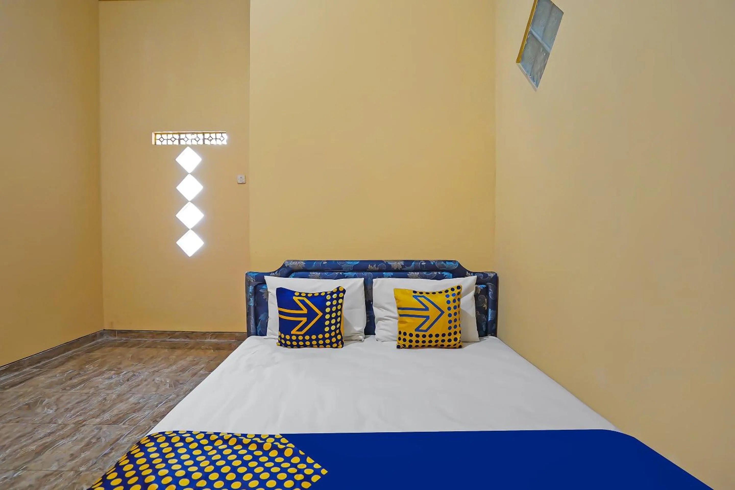 Bedroom, Bed in Hotel O Sobat Ijen Traveller Homestay