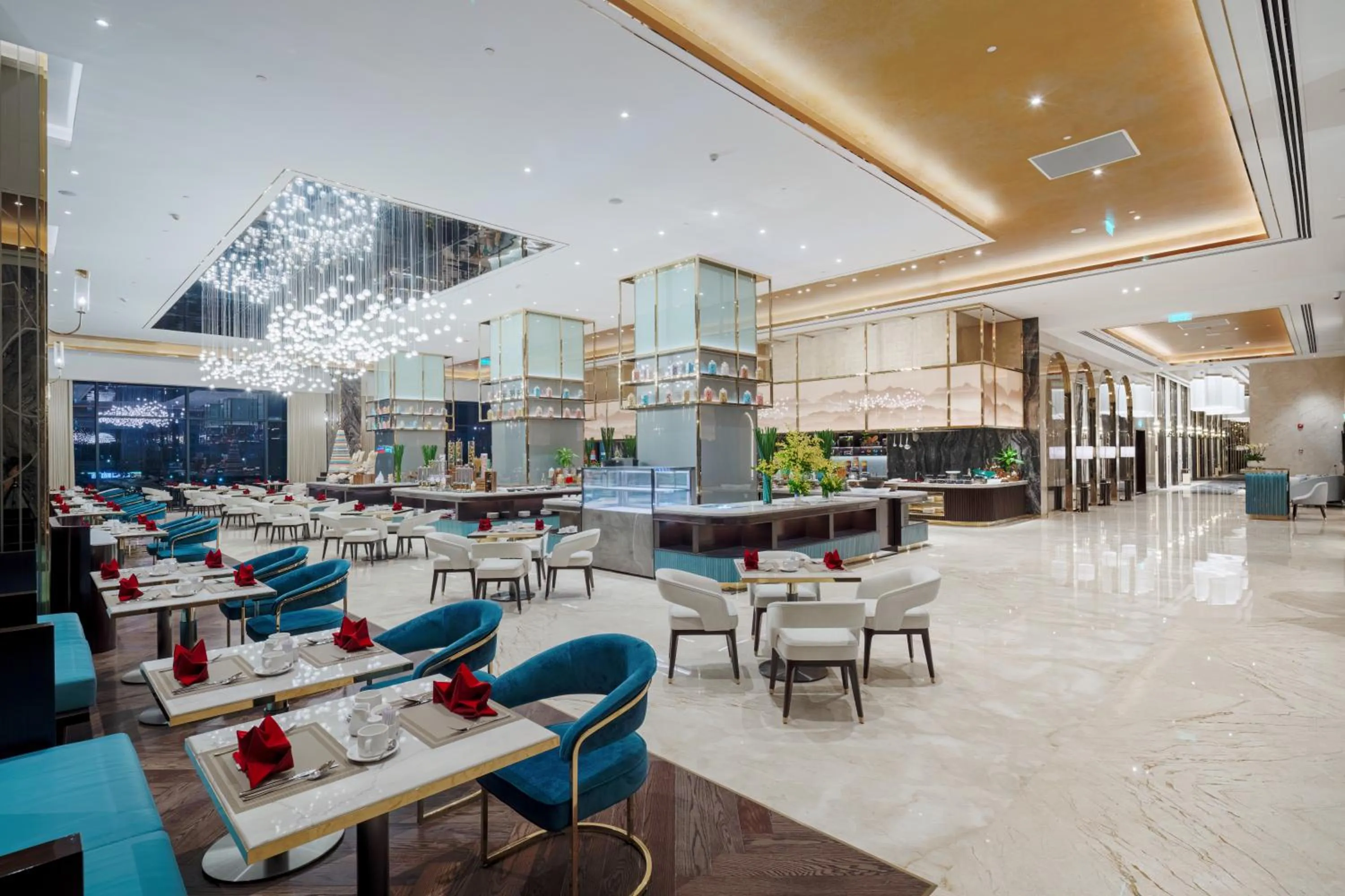 Restaurant/places to eat in Sea Stars Hotel Ha Long