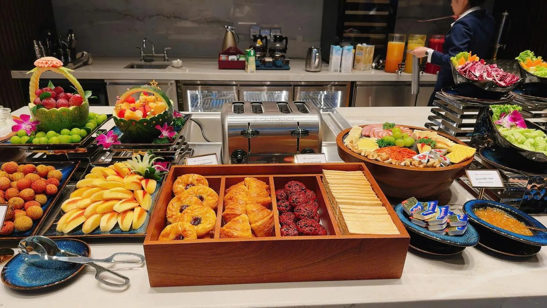 Breakfast in Sea Stars Hotel Ha Long