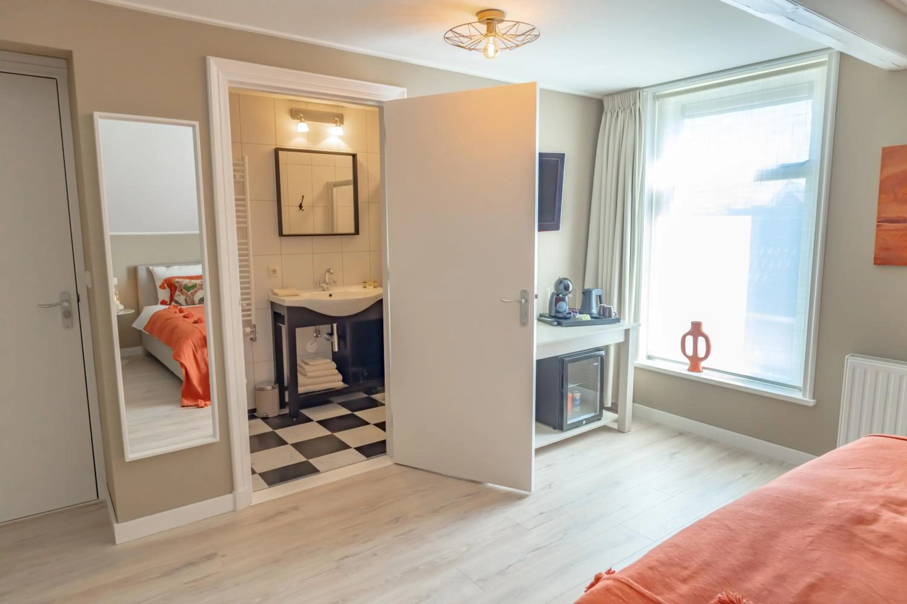 Bed in Hotel Restaurant Toxopeus