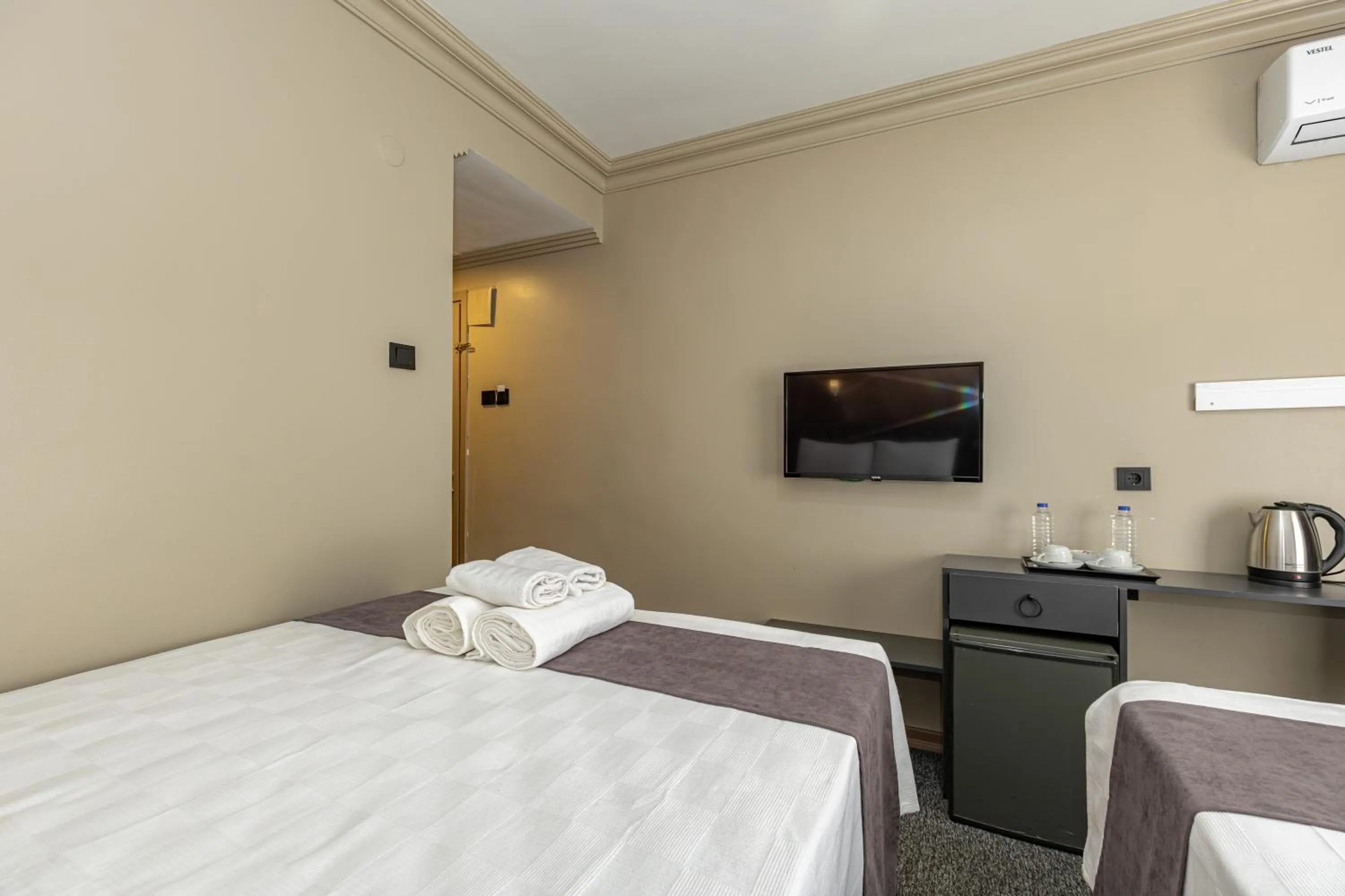 Coffee/tea facilities, Bed in BURSA GRAND LOYAL CiTY HOTEL