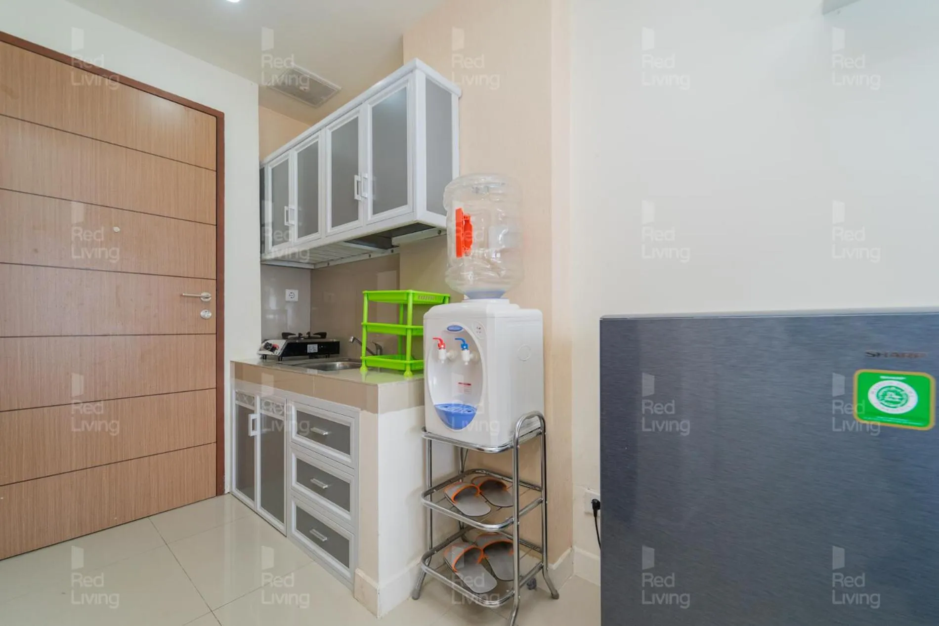Kitchen or kitchenette in RedLiving Apartemen Vida View - Vida Connect