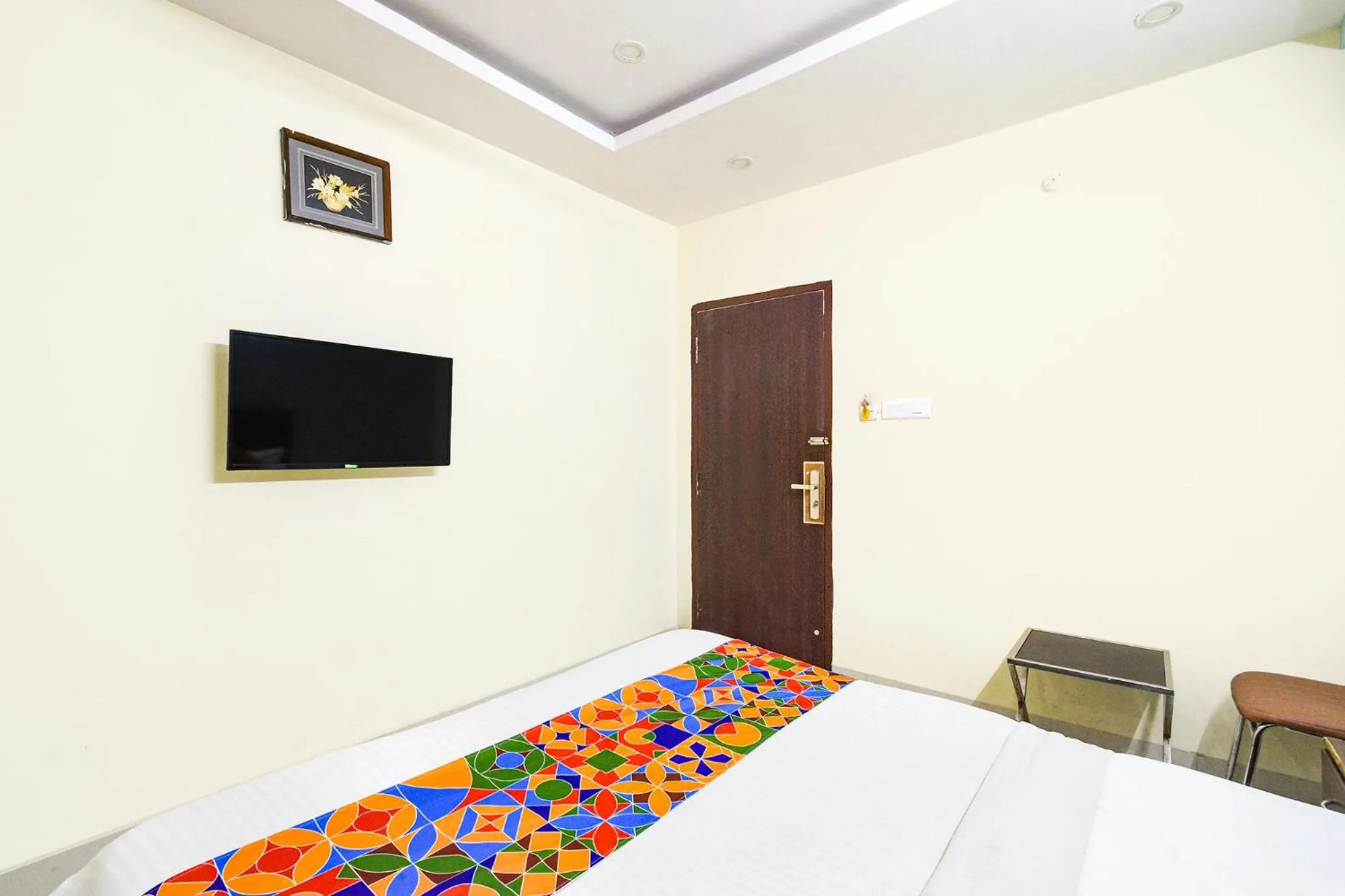 Bed in Hotel L Grand - Nr Secunderabad Railway Station