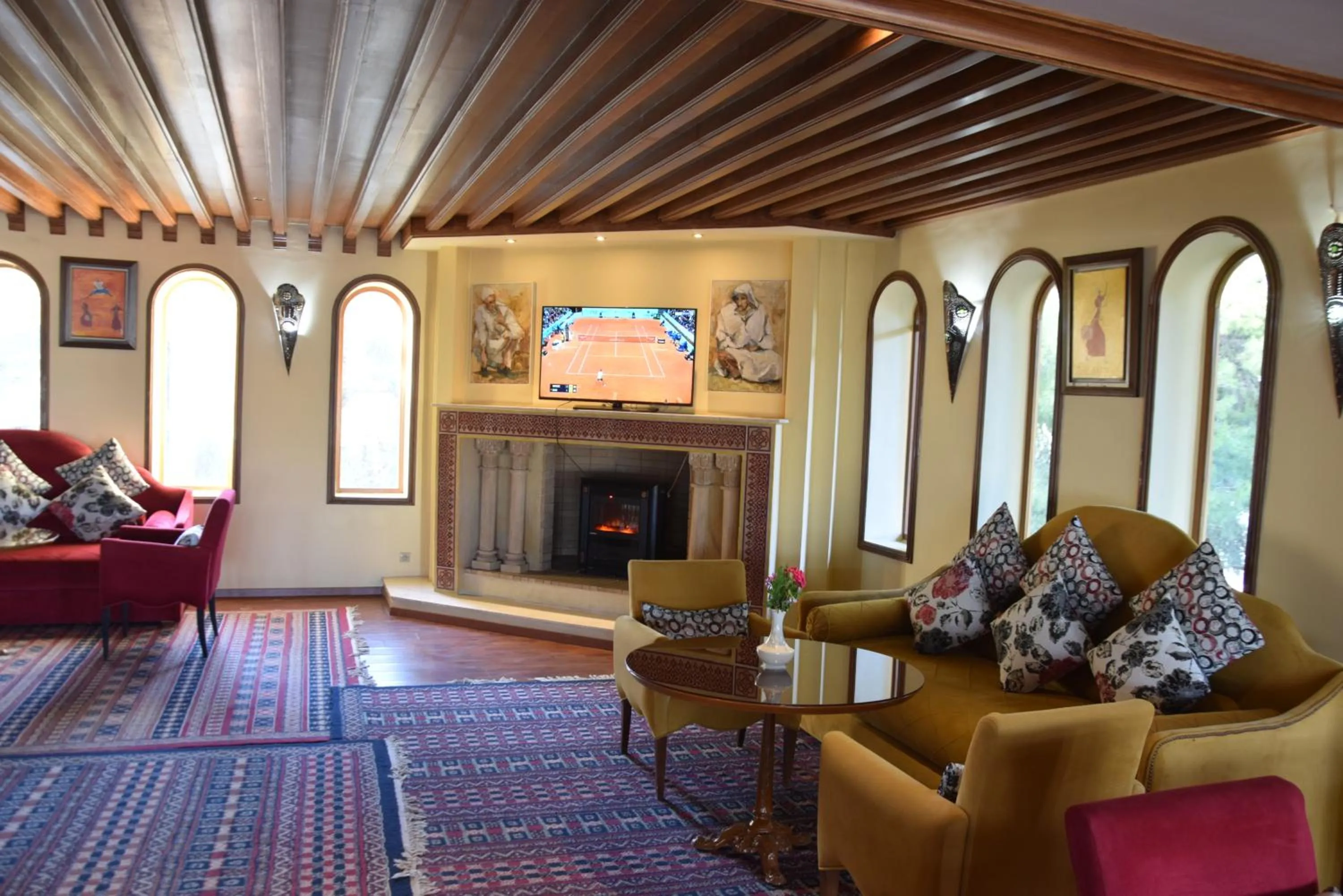 Communal lounge/ TV room in Les Mérinides