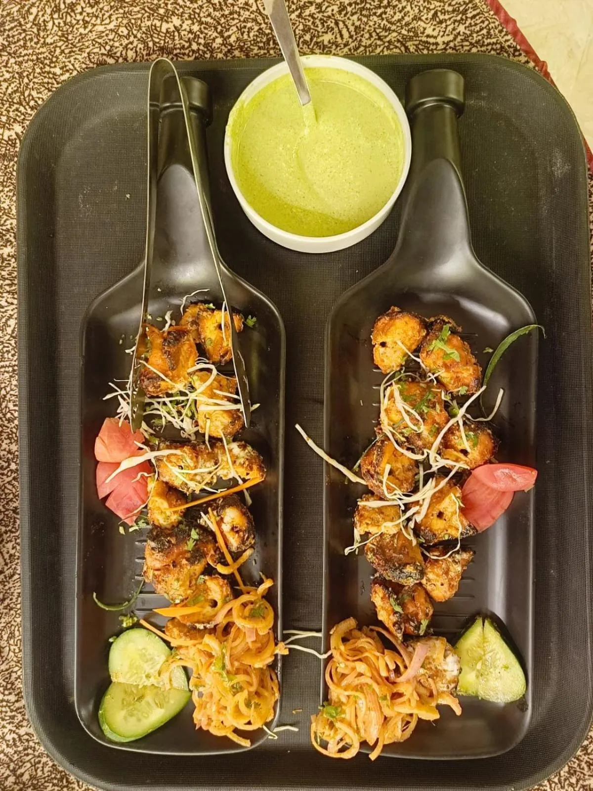 Restaurant/places to eat in Hotel Aman Residency