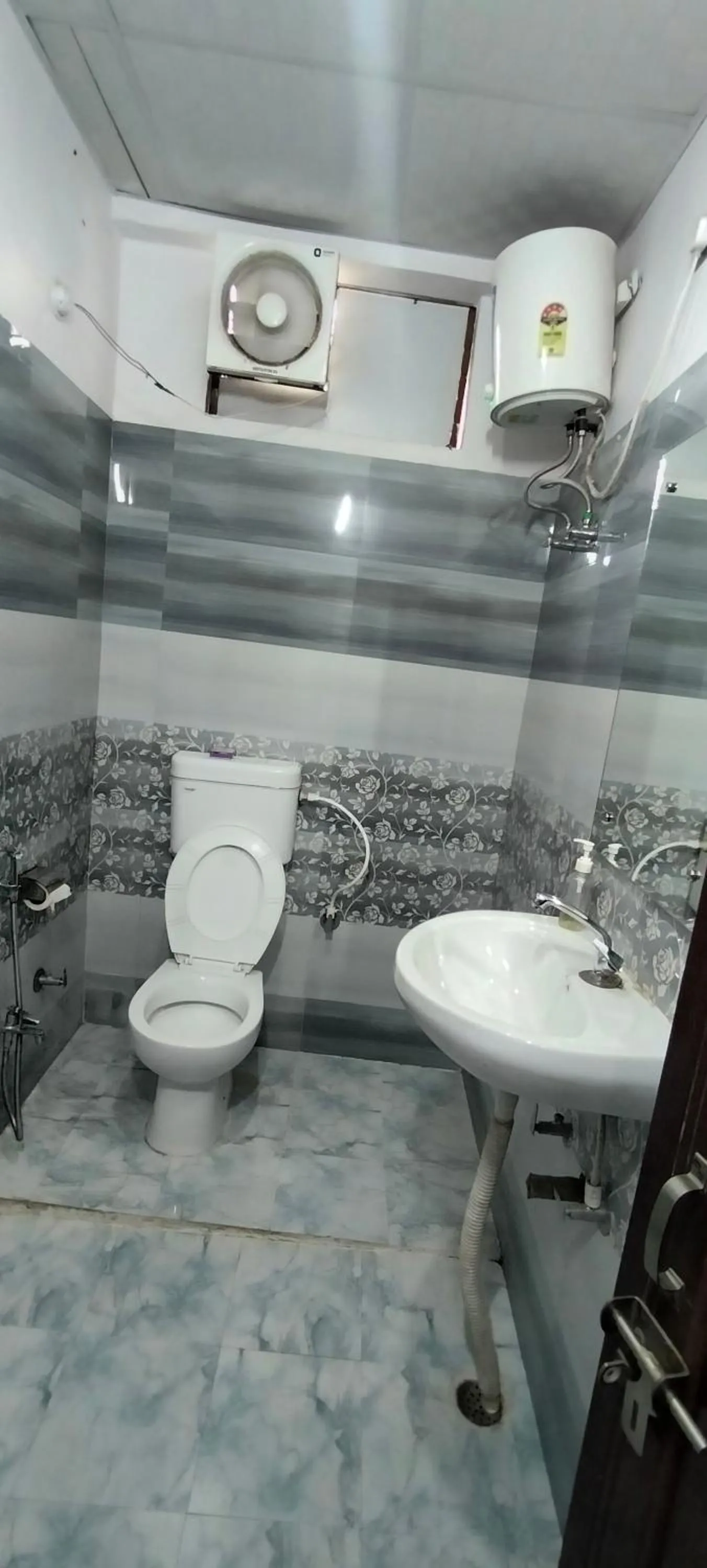 Bathroom in Hotel Aman Residency