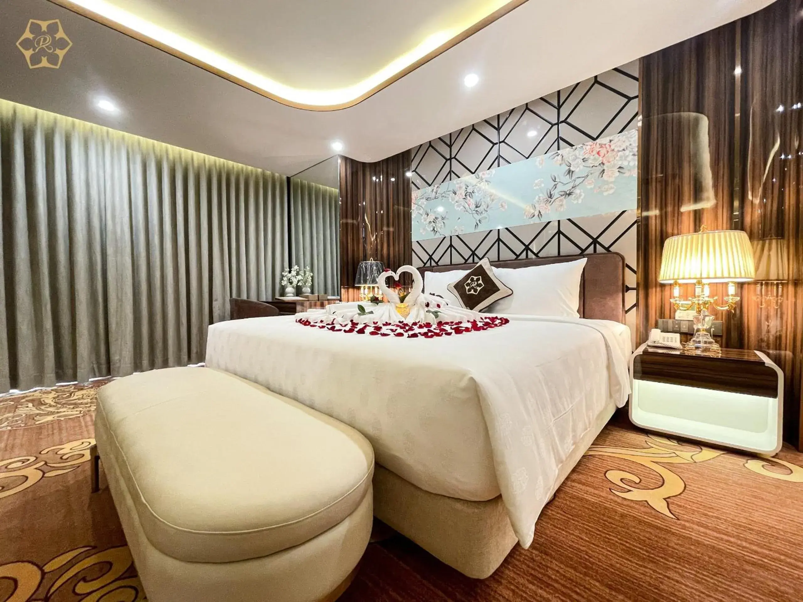 Executive Suite in Cửa Đông Luxury Hotel Executive Suite in Cửa Đông Luxury Hotel