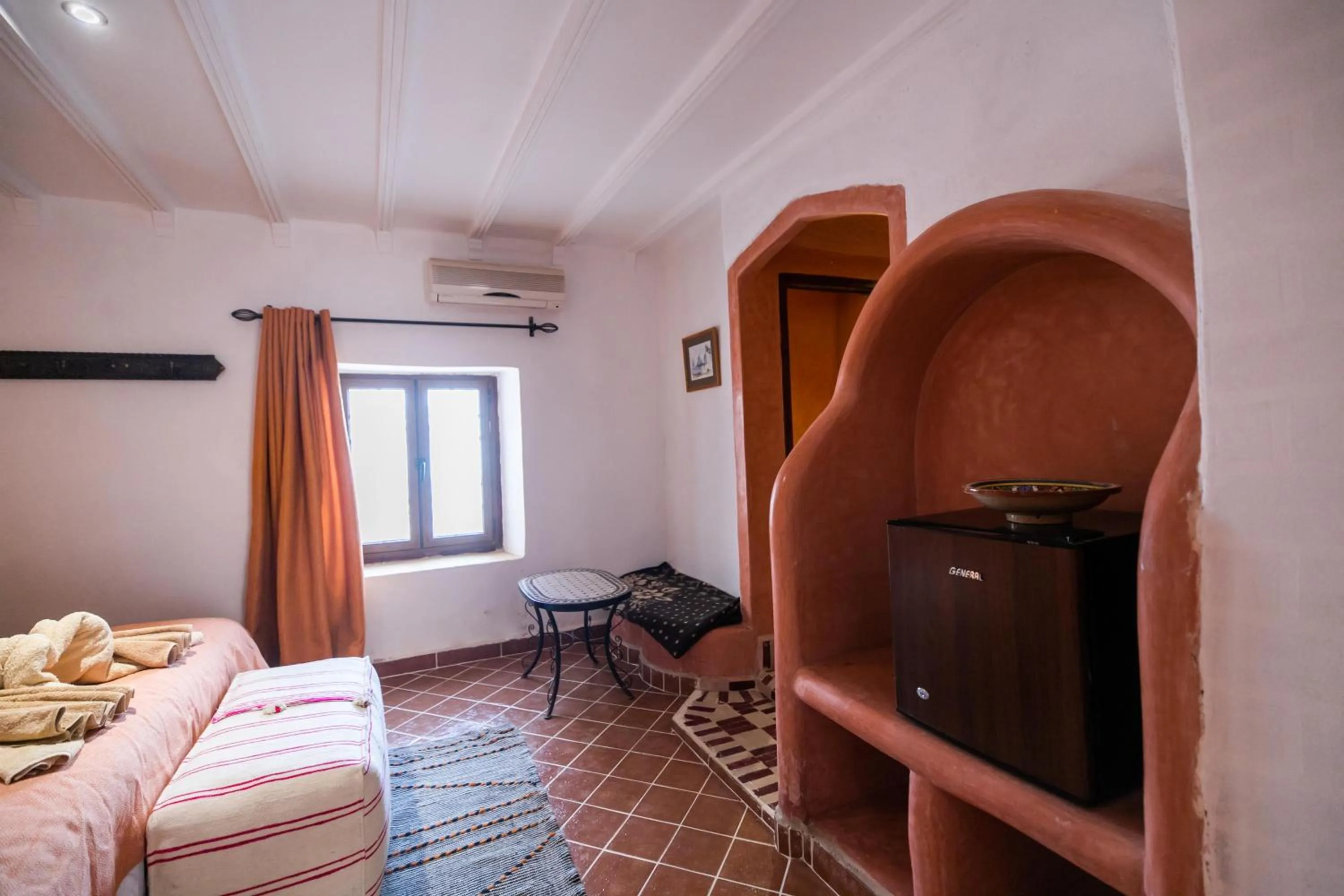 Bed in Kasbah Mohayut