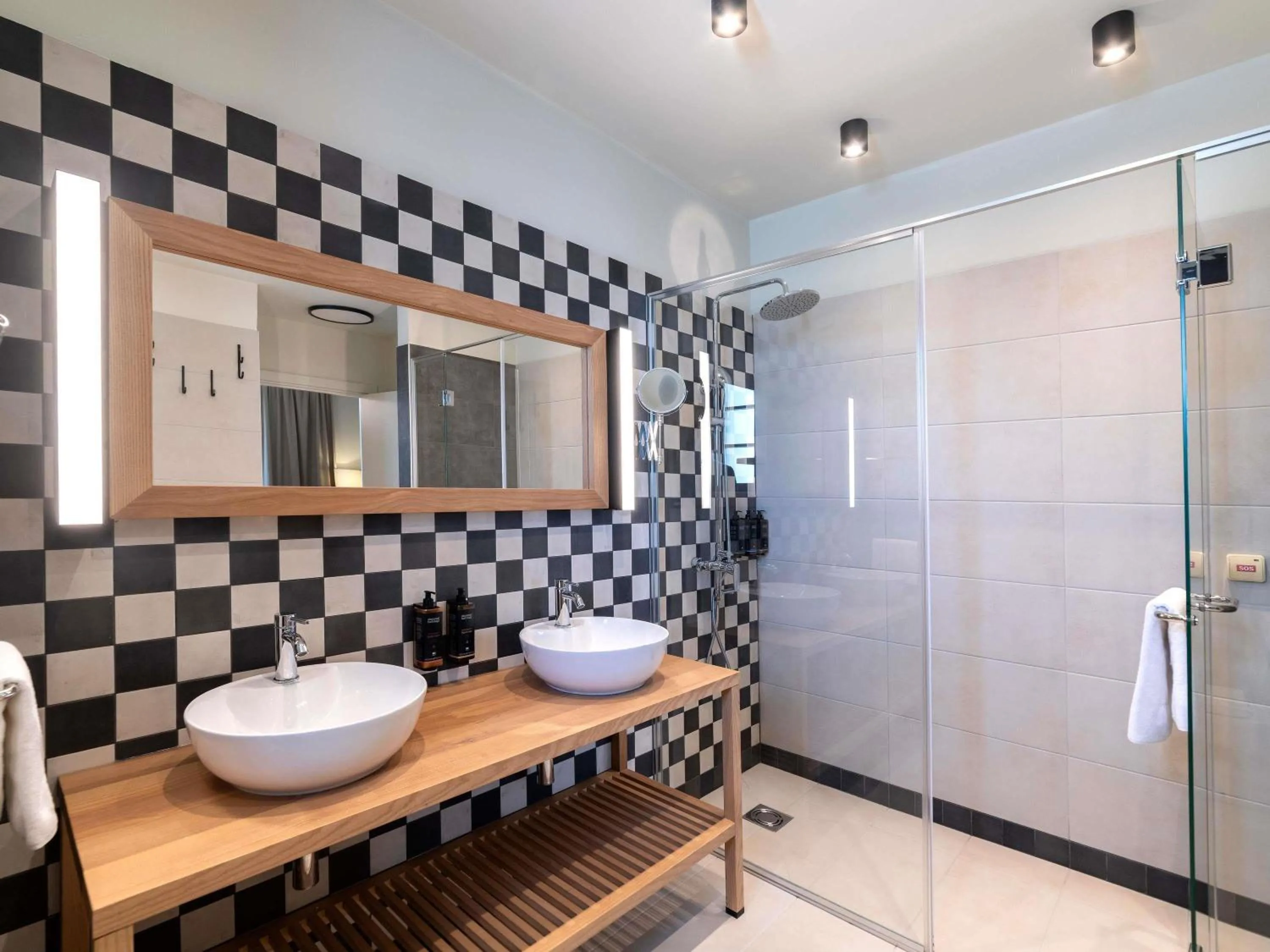 Bedroom in Mercure Belgrade Excelsior