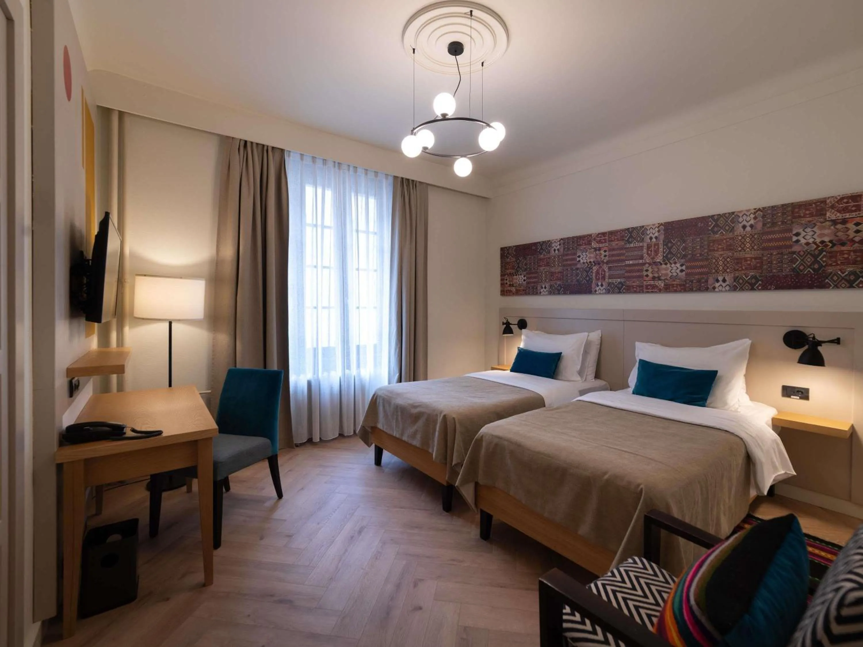 Bedroom, Bed in Mercure Belgrade Excelsior