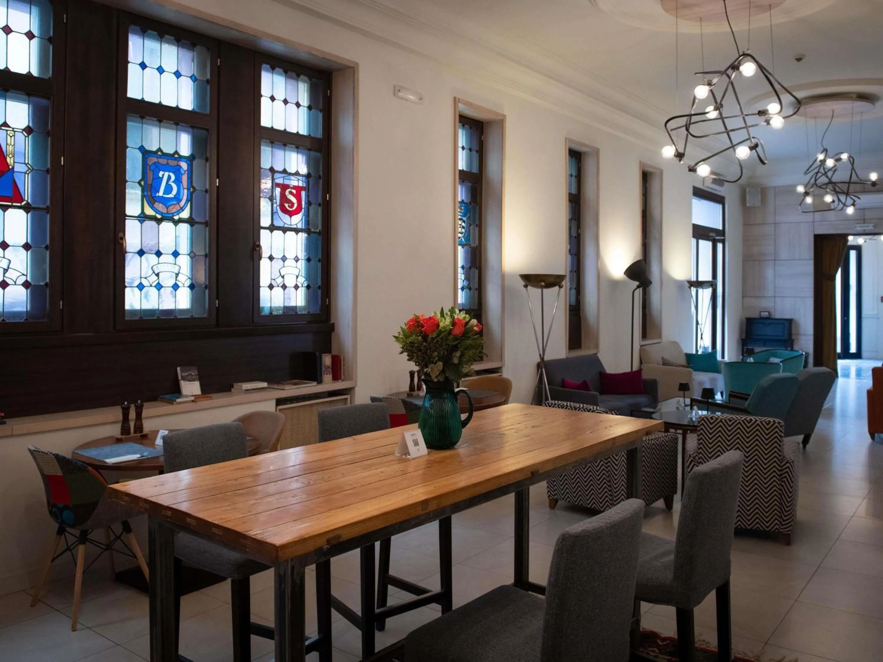 Lounge or bar in Mercure Belgrade Excelsior