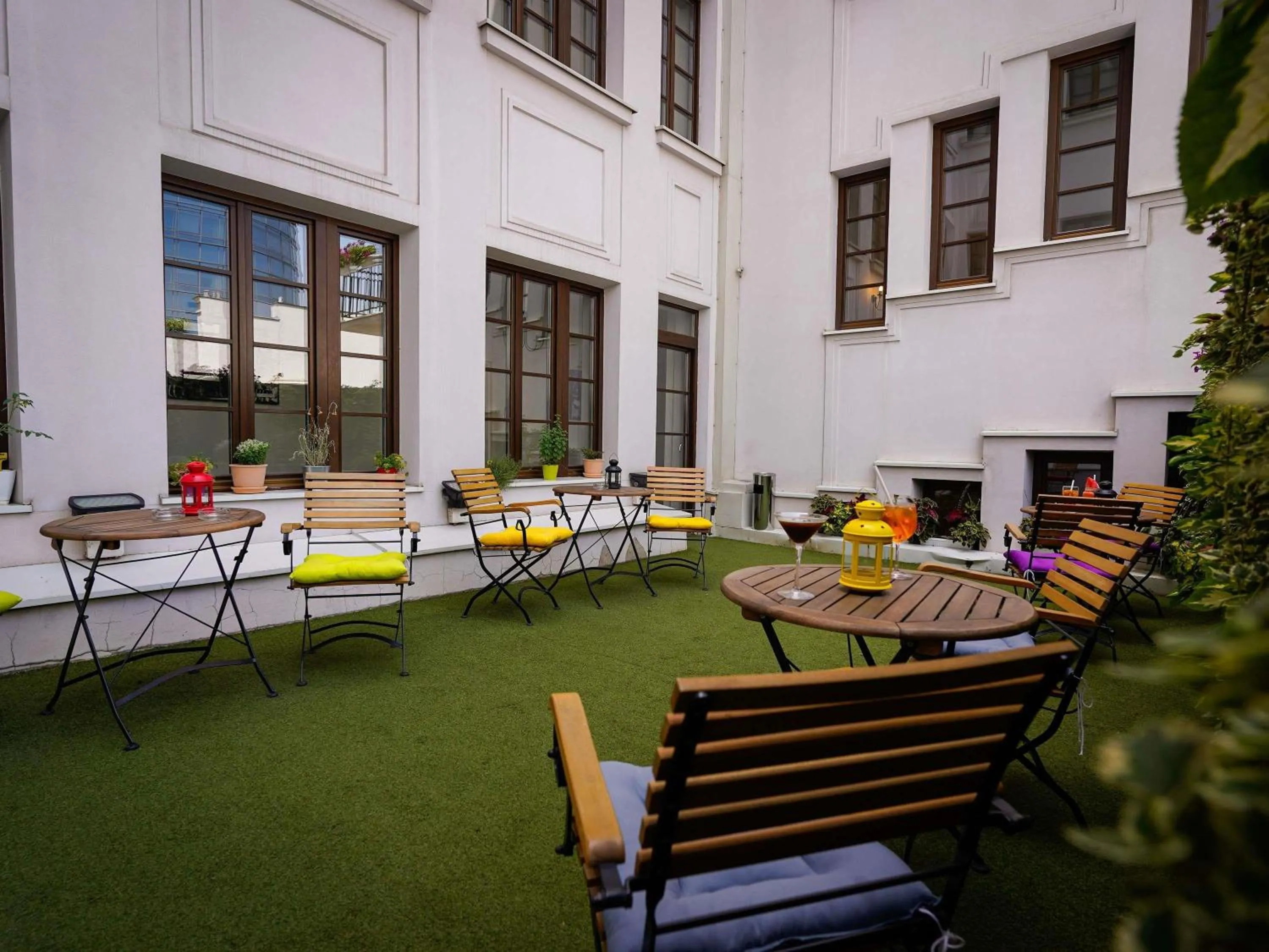 Property building in Mercure Belgrade Excelsior