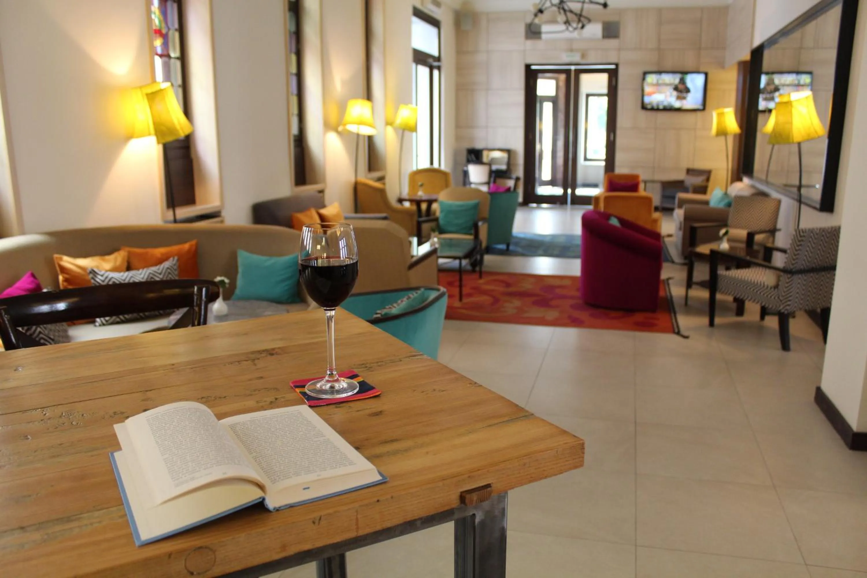 Restaurant/places to eat in Mercure Belgrade Excelsior