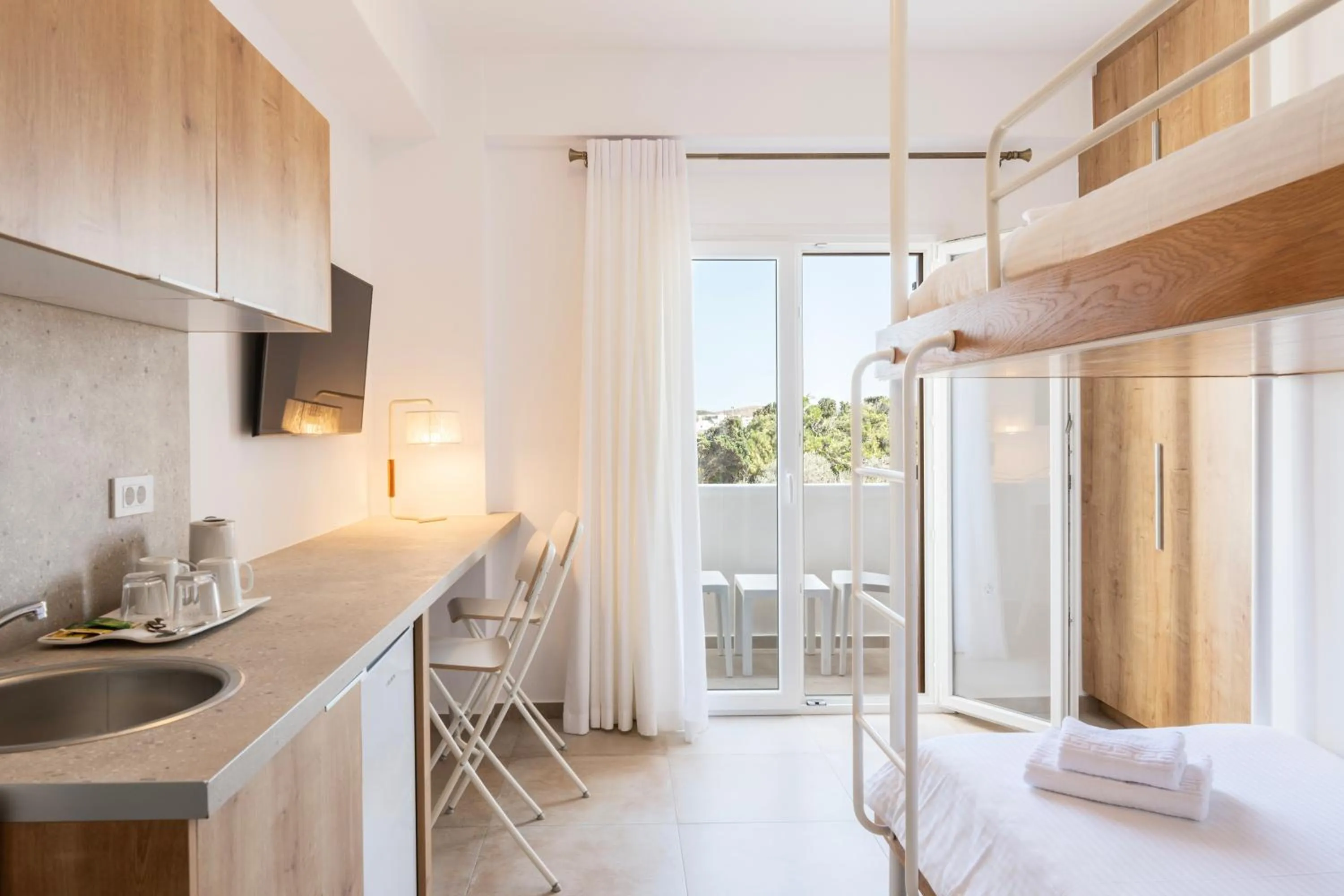 Bed in Mykonaki Hotel