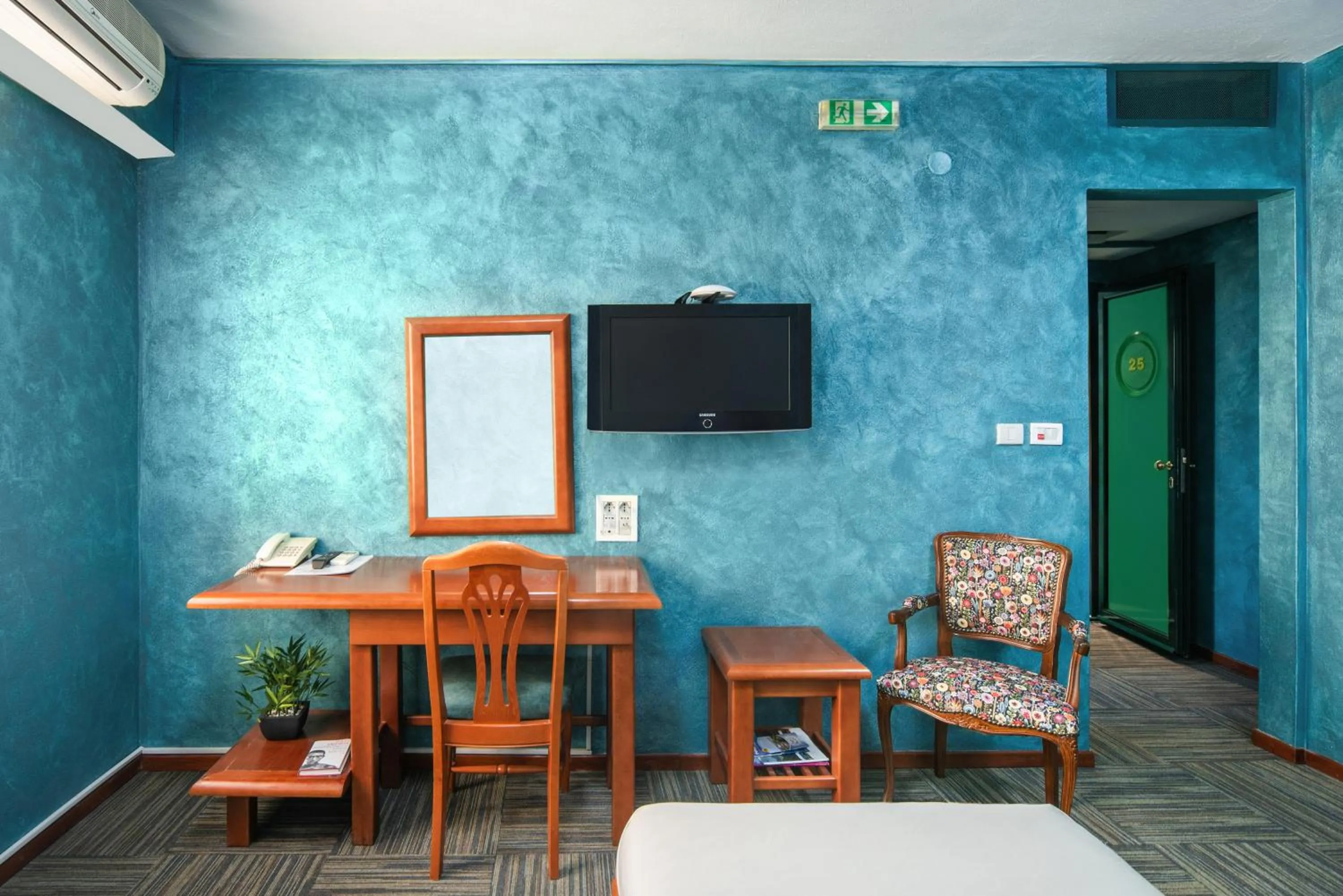 TV and multimedia in Hotel Kerber