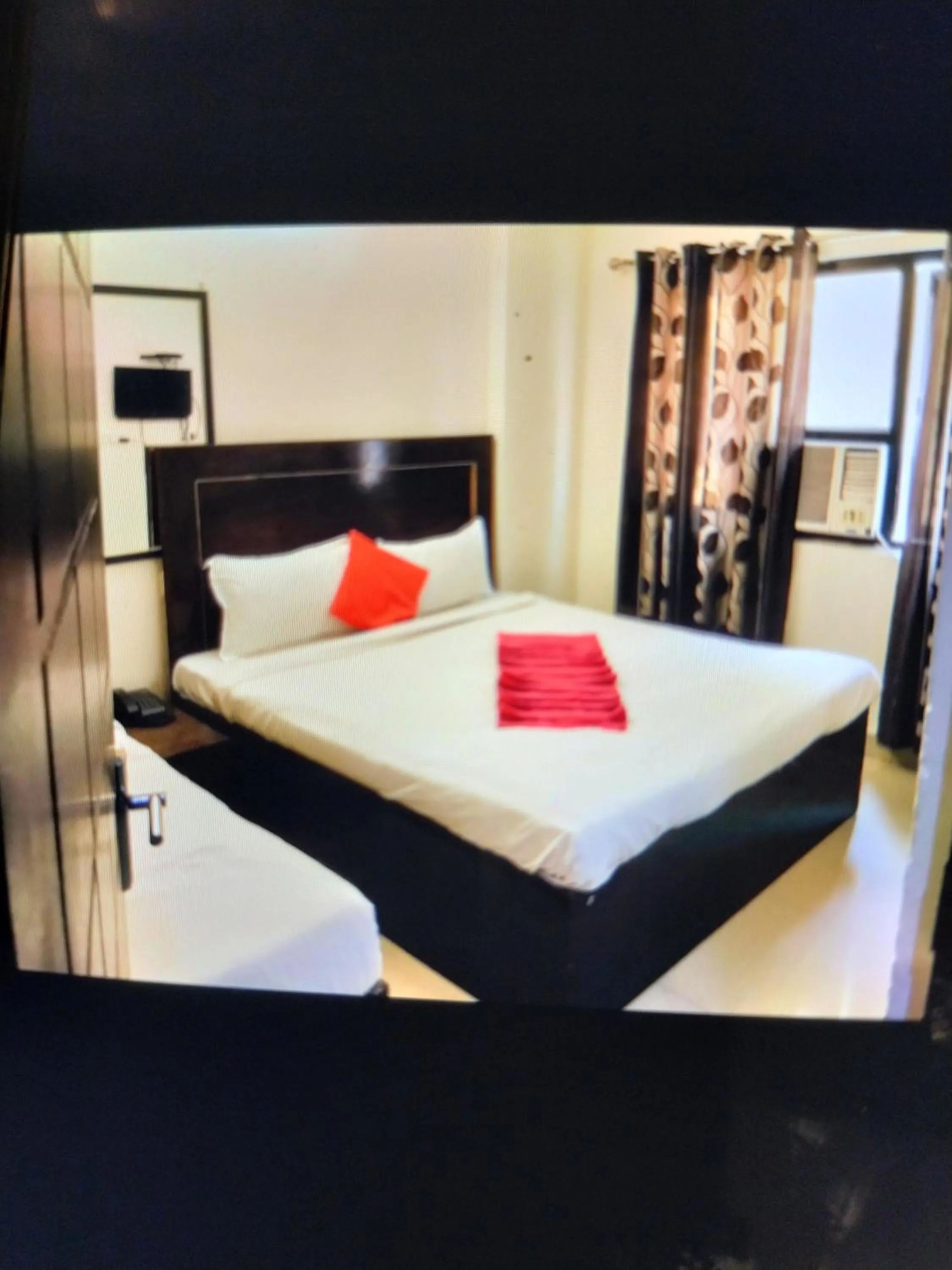 Hotel Shiva palace Haridwar - nearby bus and railway station