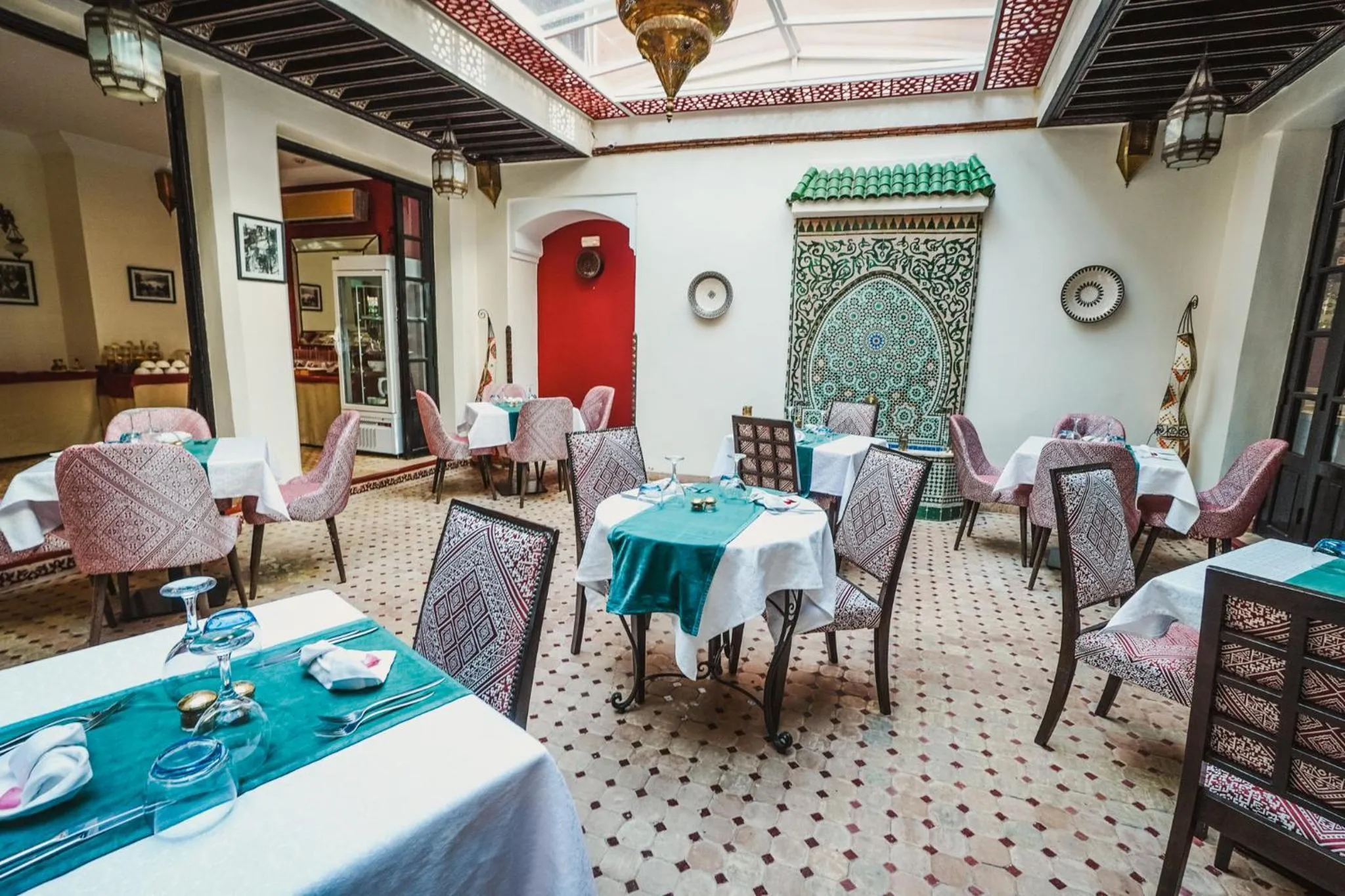 Restaurant/places to eat in Les Borjs De La Kasbah
