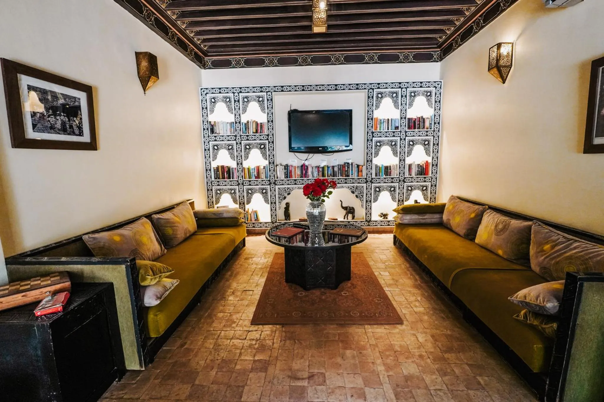 Communal lounge/ TV room in Les Borjs De La Kasbah