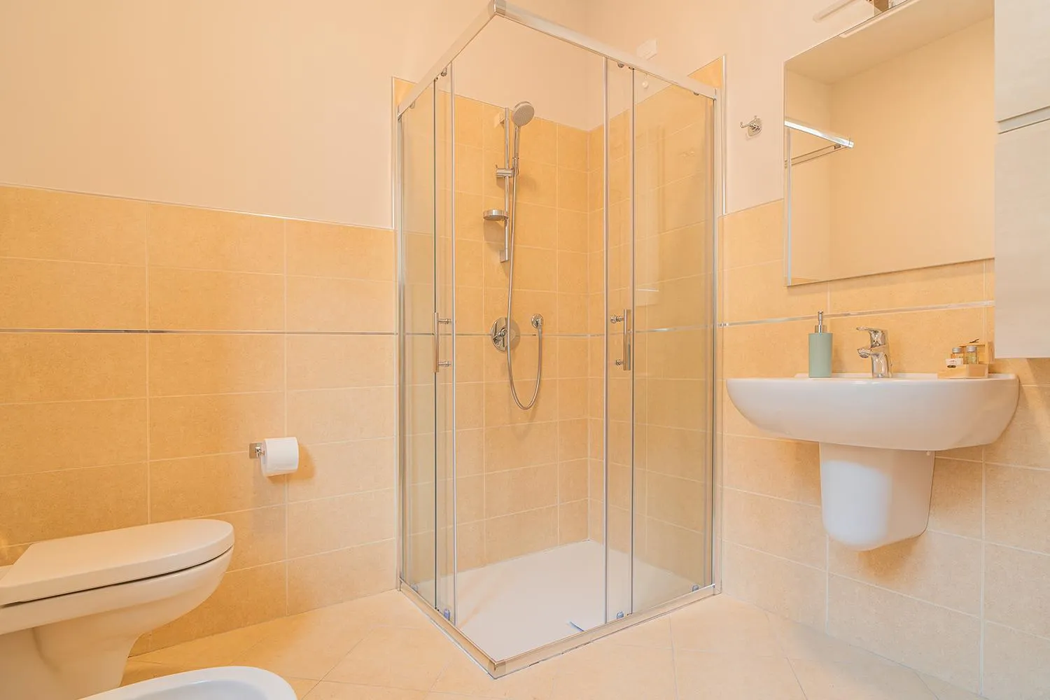 Shower in Le Alpi bed&living