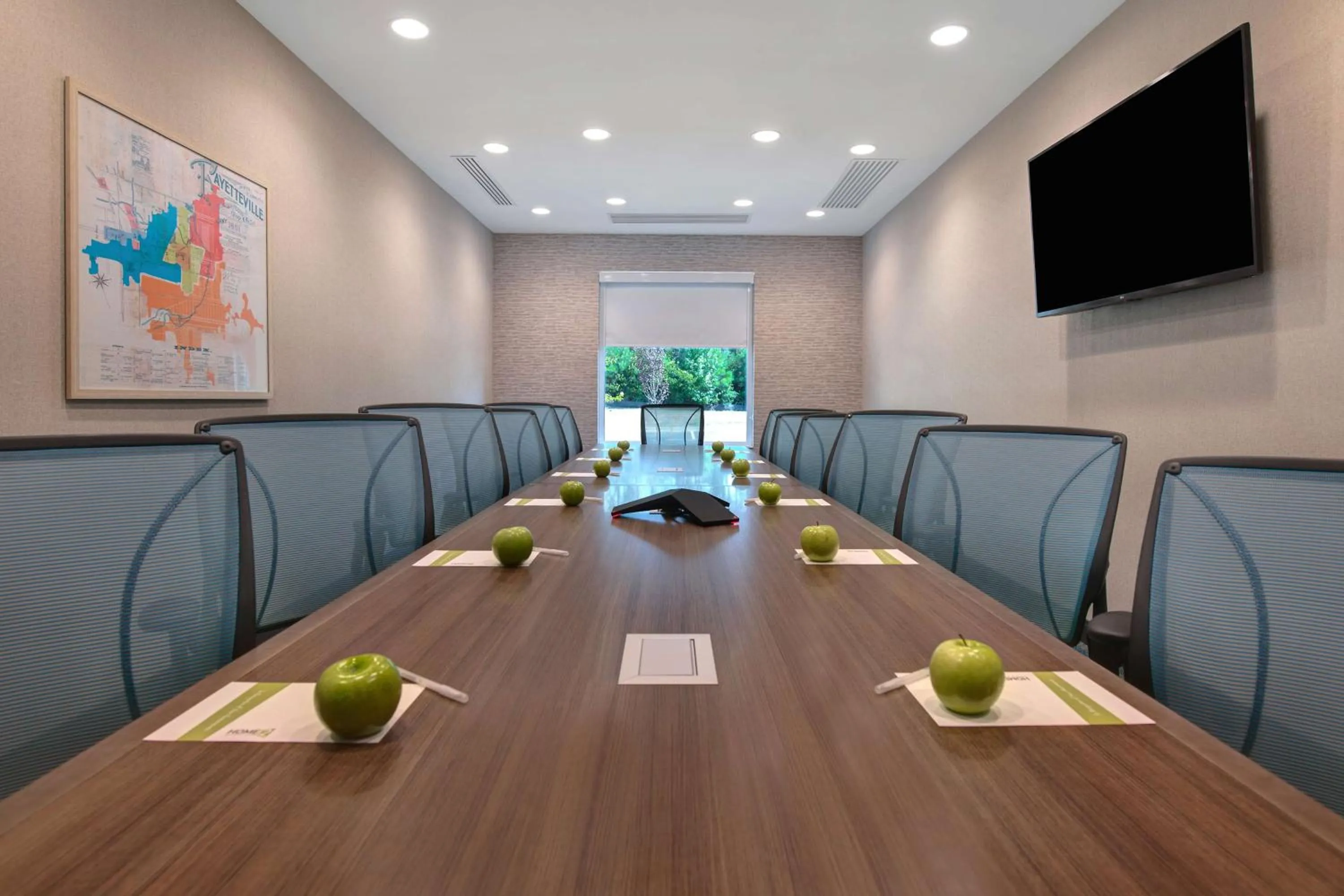 Meeting/conference room in Home2 Suites By Hilton Fayetteville North