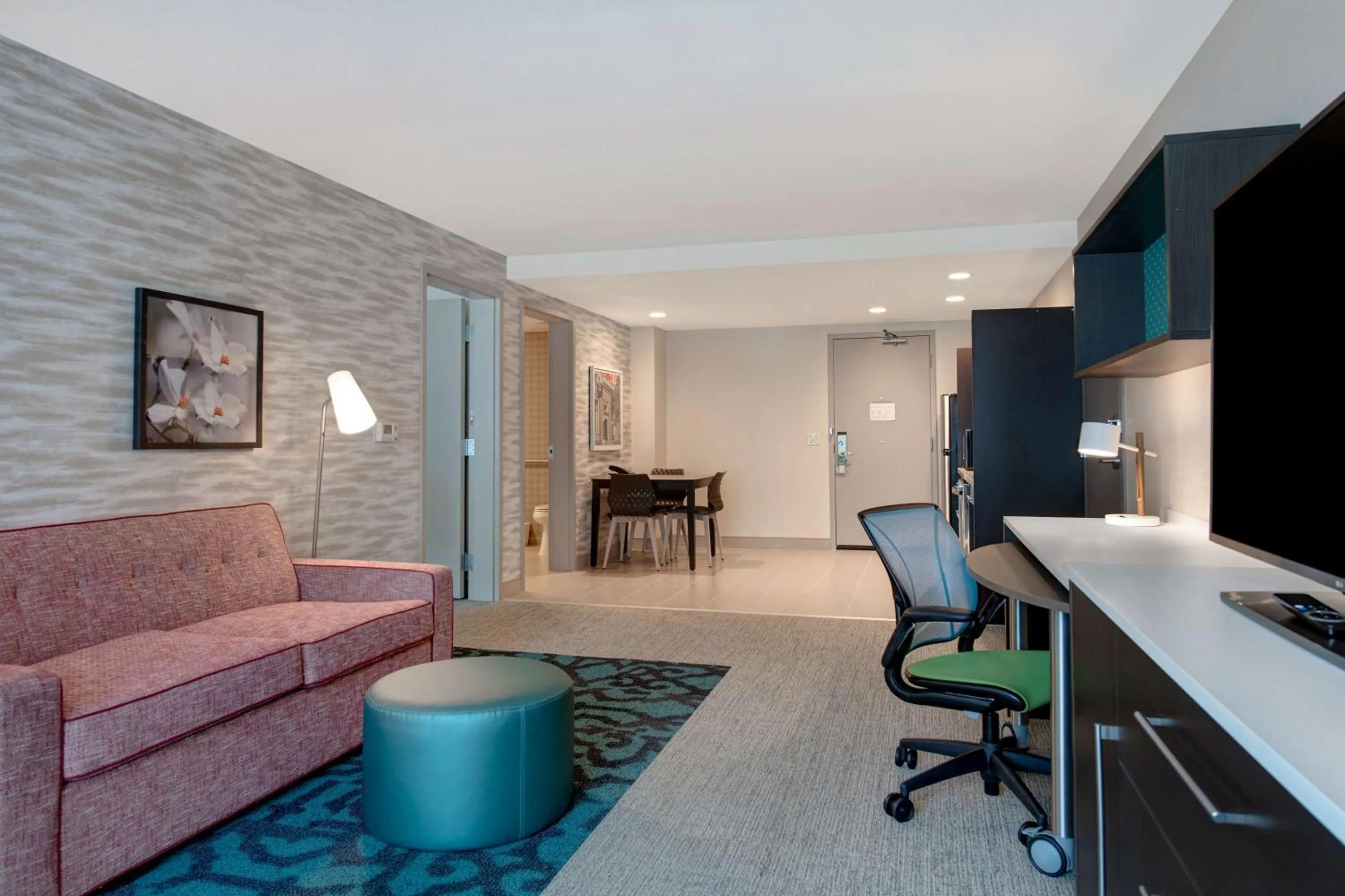 Bedroom in Home2 Suites By Hilton Fayetteville North