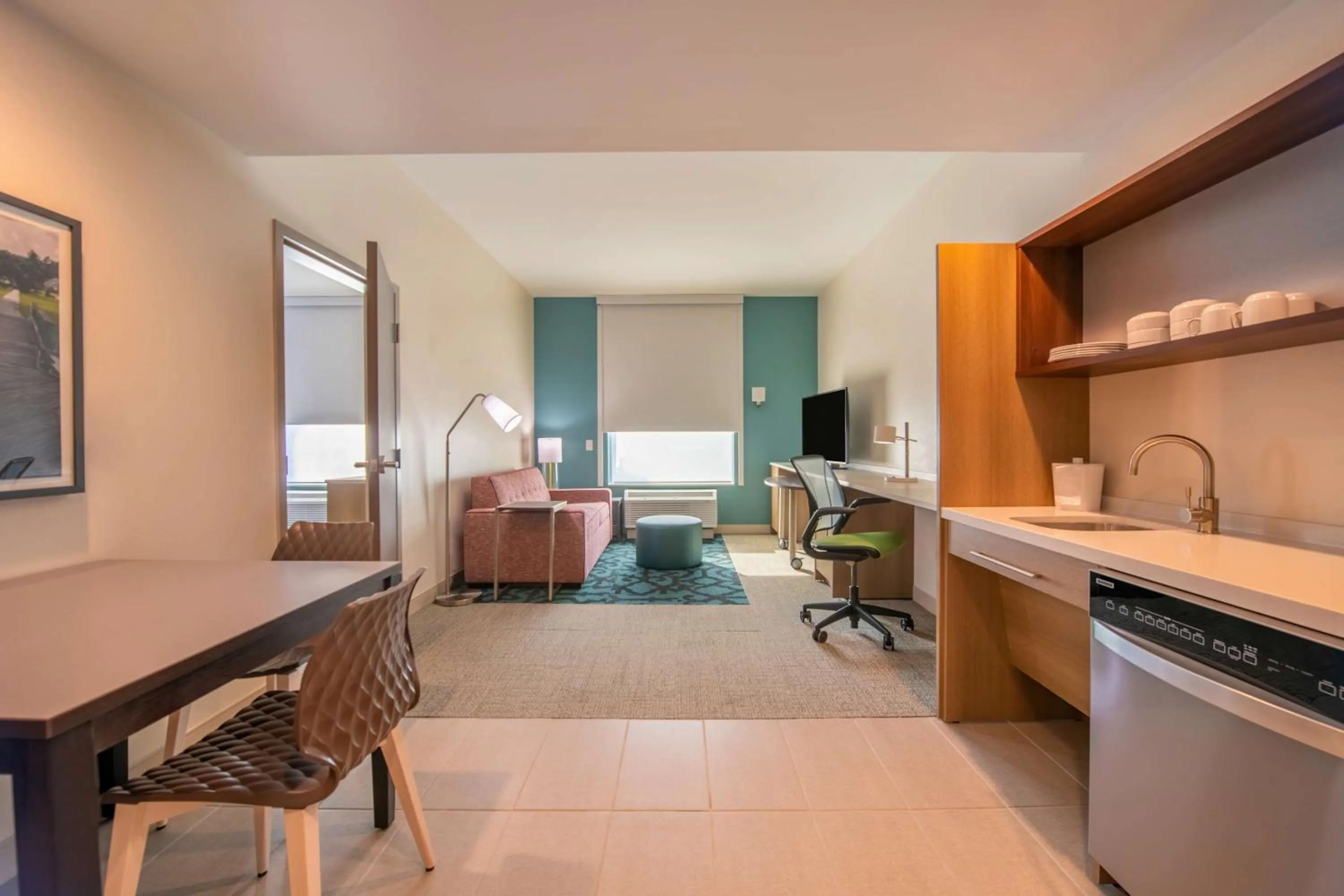 Living room in Home2 Suites By Hilton Kingsland