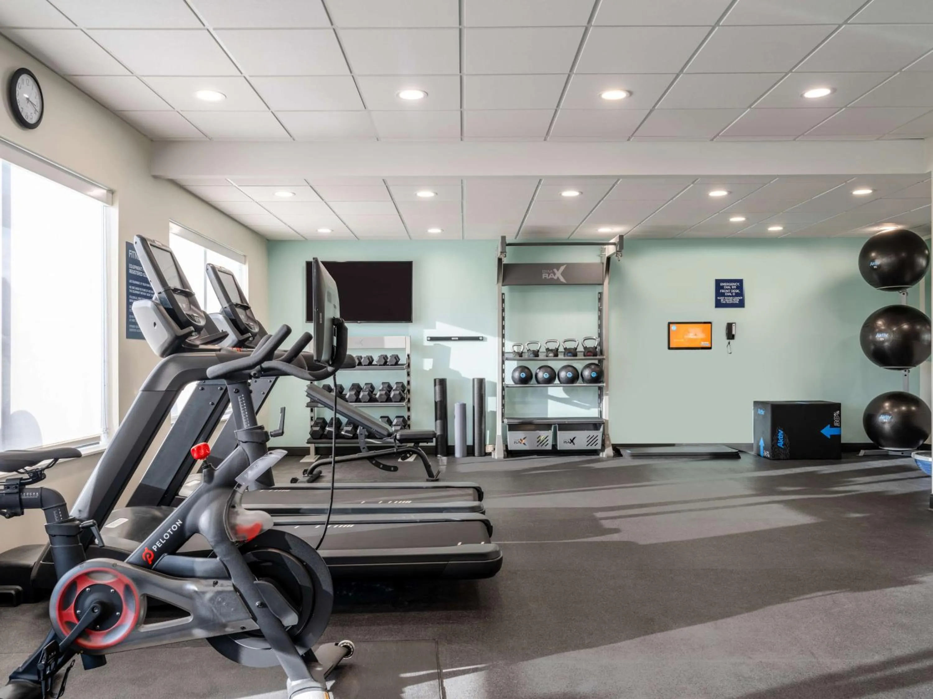 Fitness centre/facilities in Tru By Hilton Chesapeake- Greenbrier