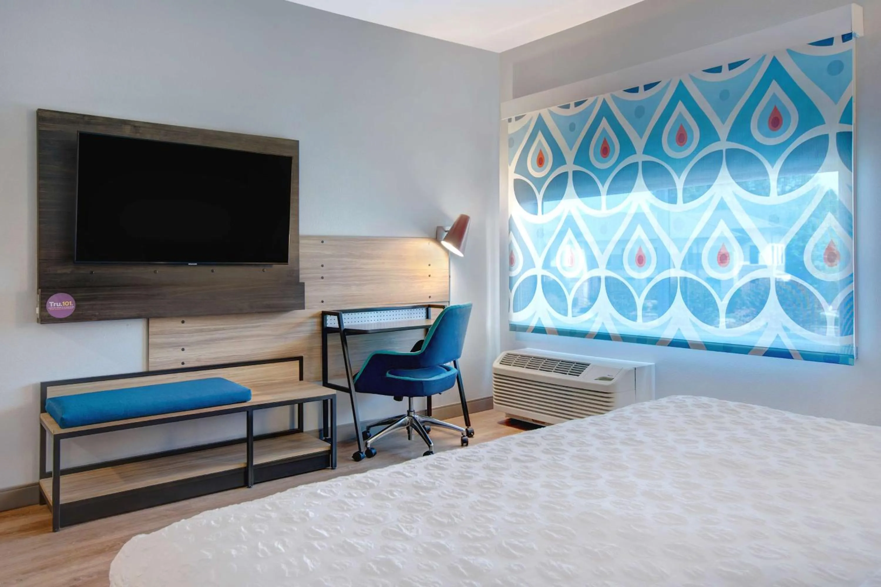 Bedroom, Bed in Tru By Hilton Wake Forest Raleigh North