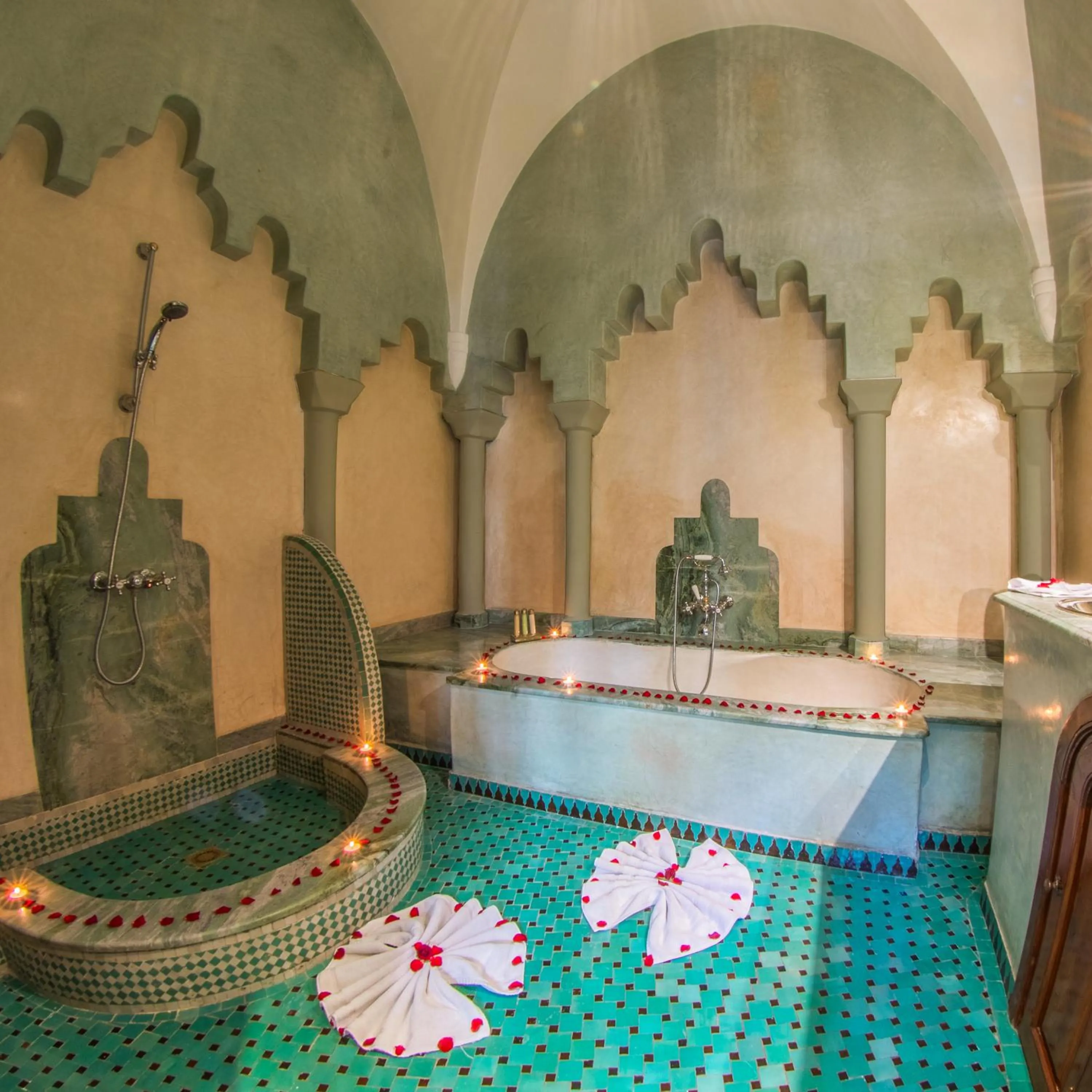Shower in Demeures d'Orient Riad & Spa
