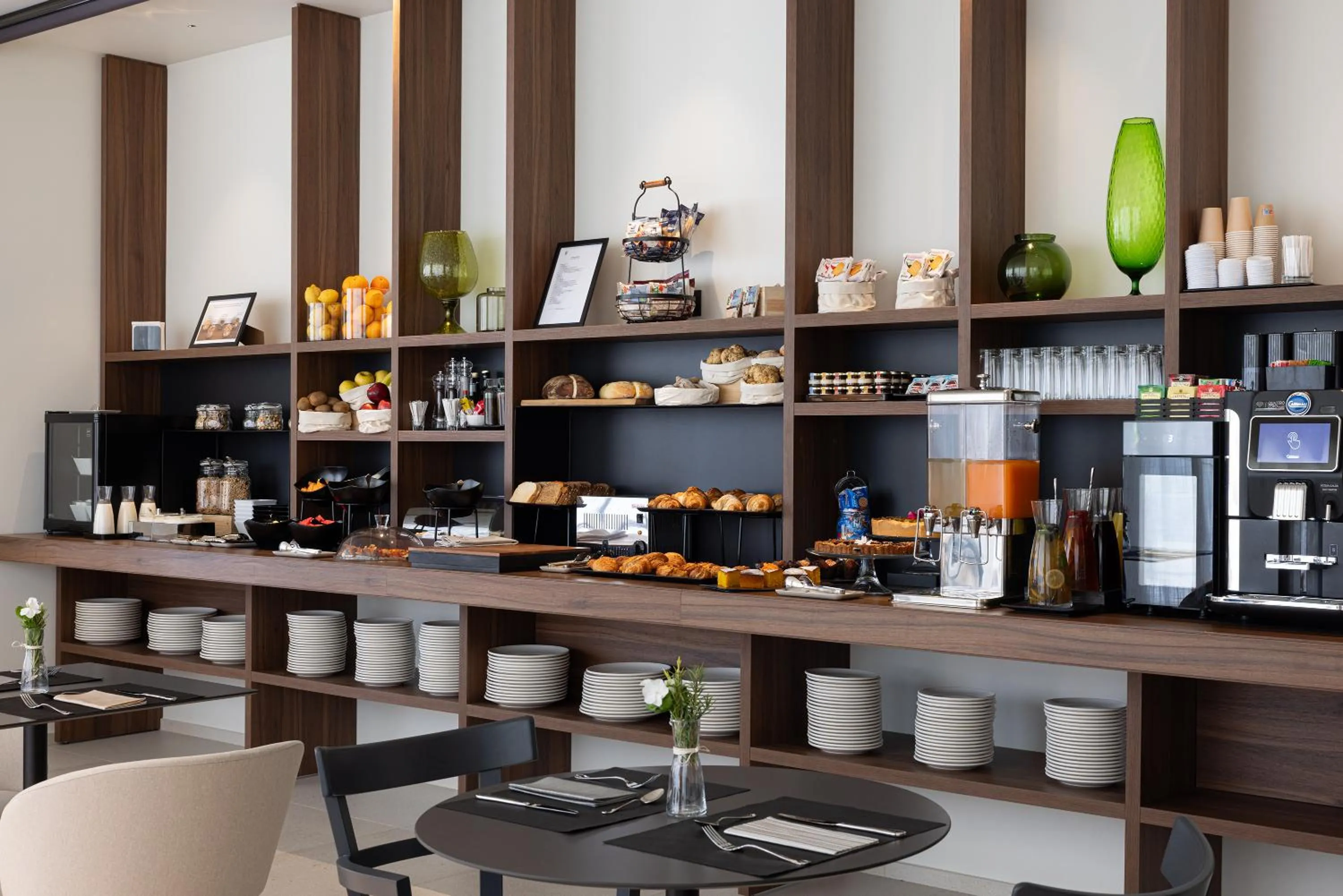 Breakfast in B21 Lifestyle Hotel