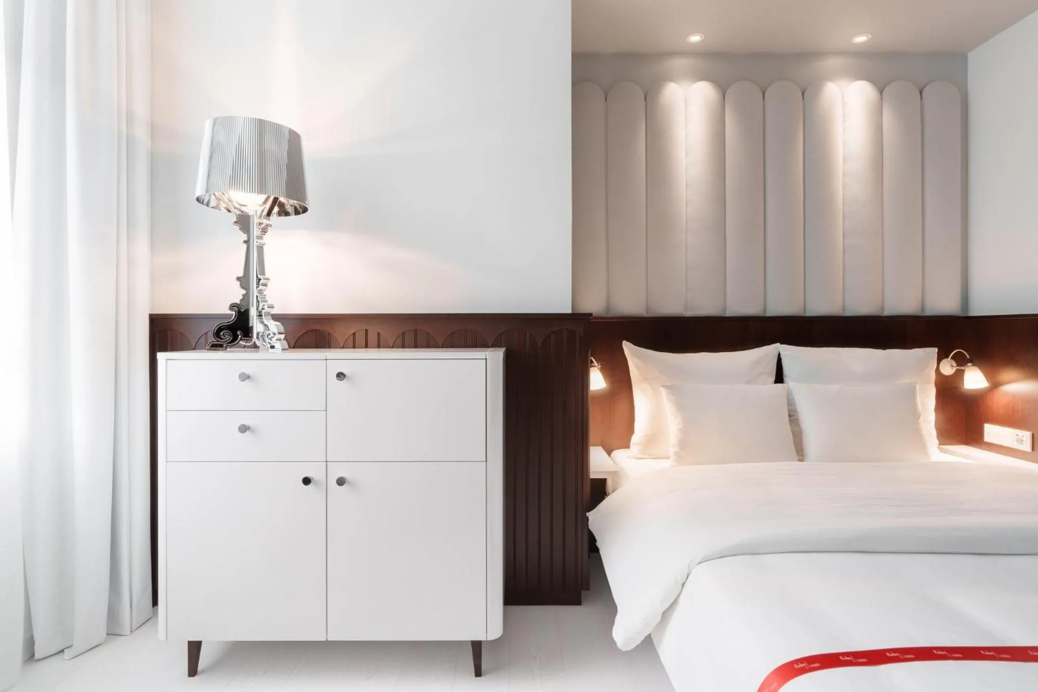 Photo of the whole room, Bed in Ruby Hanna Hotel Stuttgart